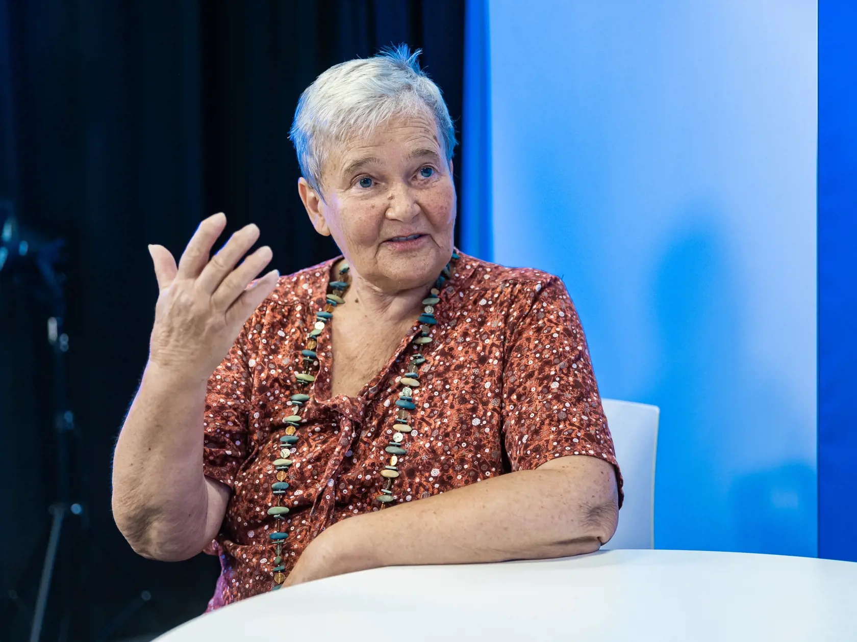Pani Magda Papánková je príbuznou Michela Navrátila, ktorý bol jediným Slovákom na Titanicu. Spolu so synmi cestoval v kajute druhej triedy. Pôvodne pre únos synov cestoval na cudzí pas. Po nájdení jeho tela tak bol pochovaný na židovskom cintoríne.
