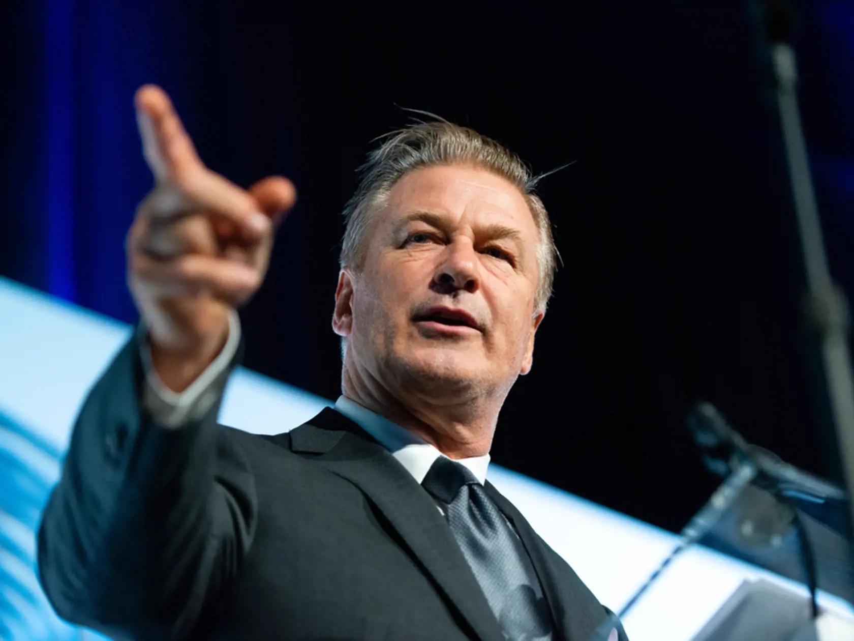 Alec Baldwin si v roku 2021 prešiel aj osobnou tragédiou, keď nešťastnou náhodou pri nakrúcaní smrteľne zranil kameramanku. Bol z toho zdevastovaný.