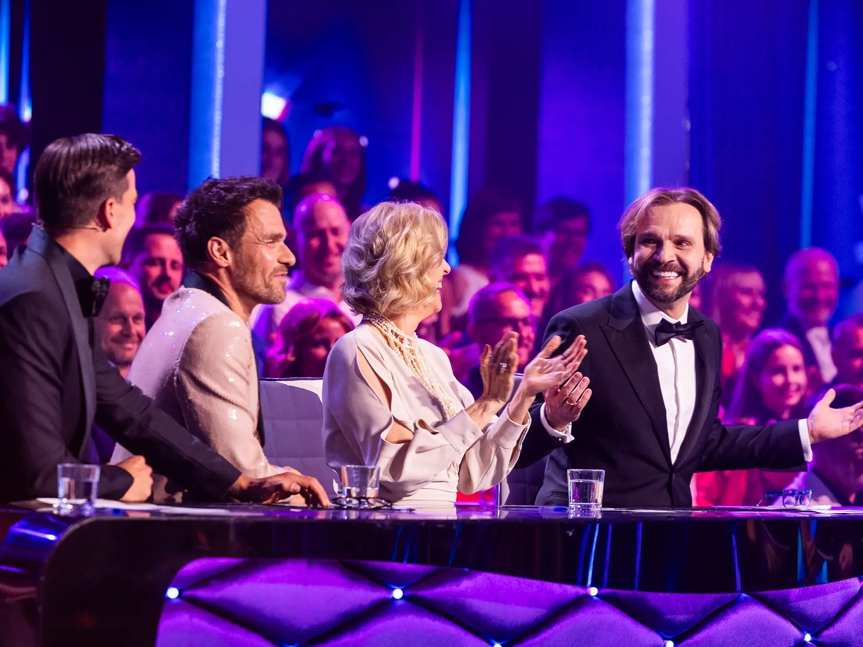 Porota Ján Ďurovčík, Tatiana Drexler, Adam Bardy a Leoš Mareš počas deviateho kola Let's dance 2025.