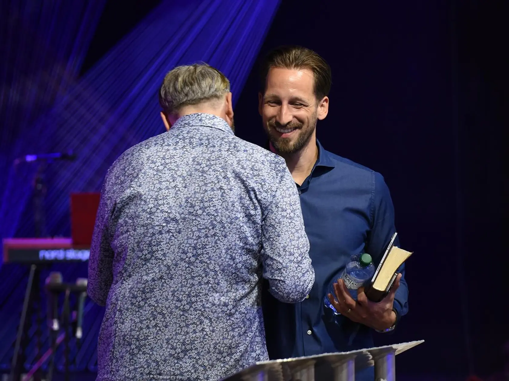 Boli sme na „bohoslužbe“ v spoločenstve Milosť. Kázeň viedol holandský pastor Ben Kroeske.