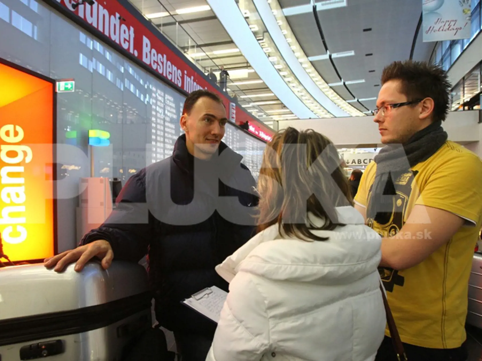 Miroslav Šatan po prílete na na viedenskom letisku Schwechat.