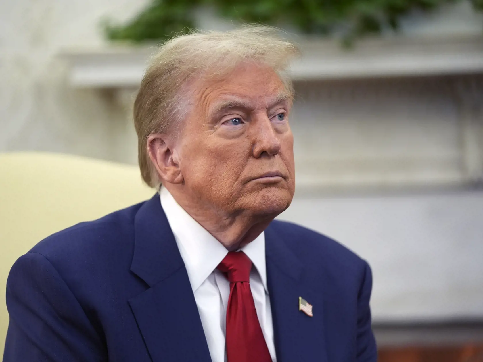 KK28 Washington - Novozvolený prezident USA Donald Trump počas prijatia u amerického prezidenta Joea Bidena v stredu 13. novembra 2024 v Bielom dome vo Washingtone. FOTO TASR/AP
President Joe Biden meets with President-elect Donald Trump in the Oval Office of the White House, Wednesday, Nov. 13, 2024, in Washington. (AP Photo/Evan Vucci)