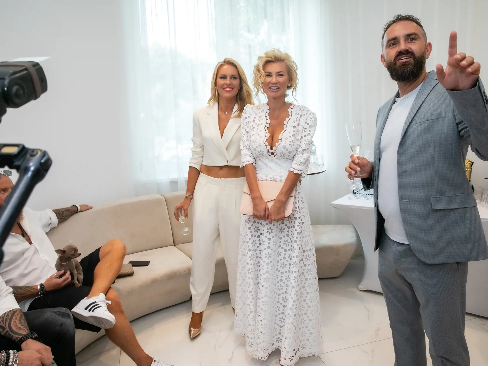 Slávnostné otvorenie kliniky Yes Visage. Na fotke je Simona Krainová.