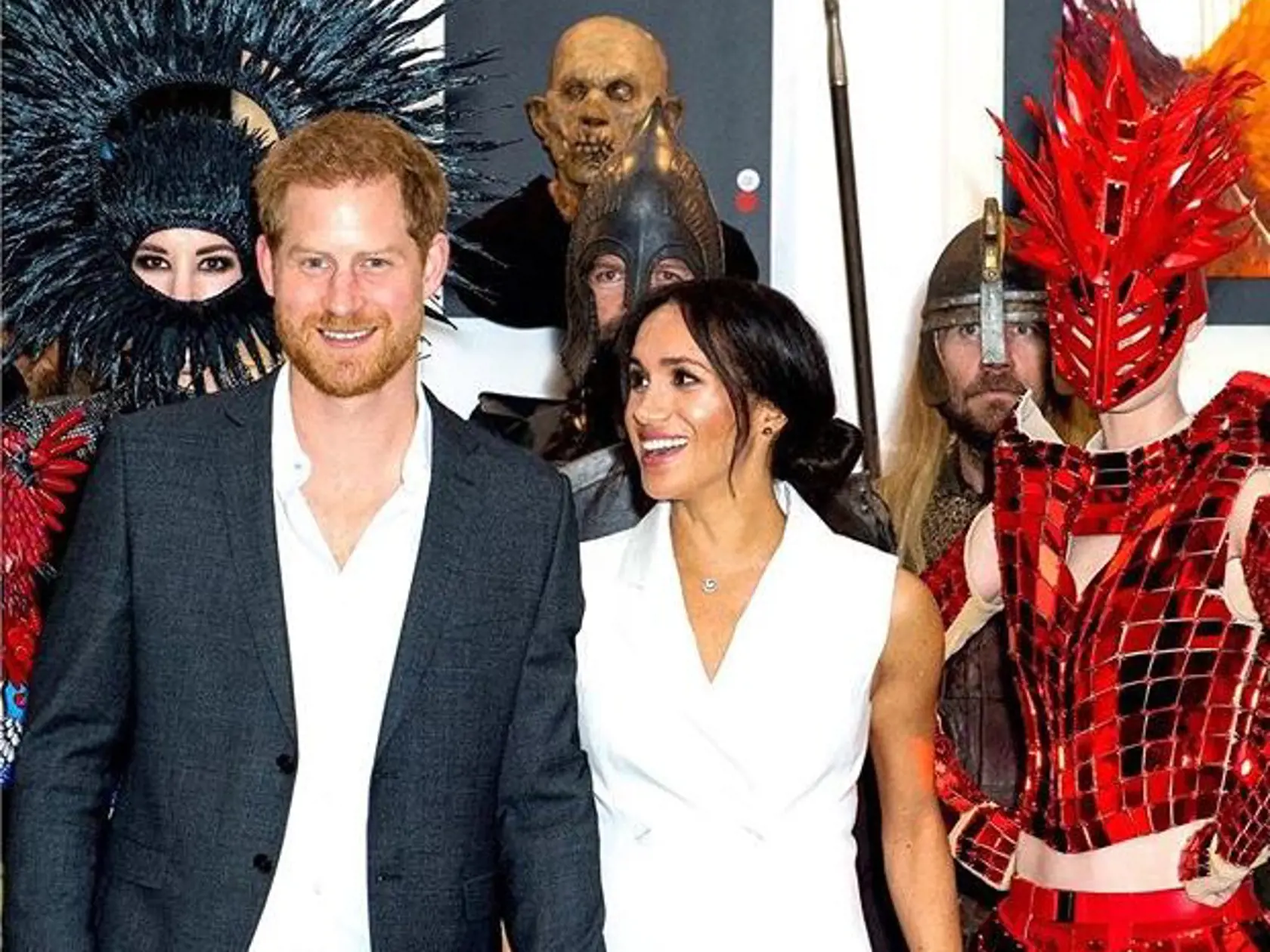 Meghan a Harry prispeli k halloweenskej atmosfére.