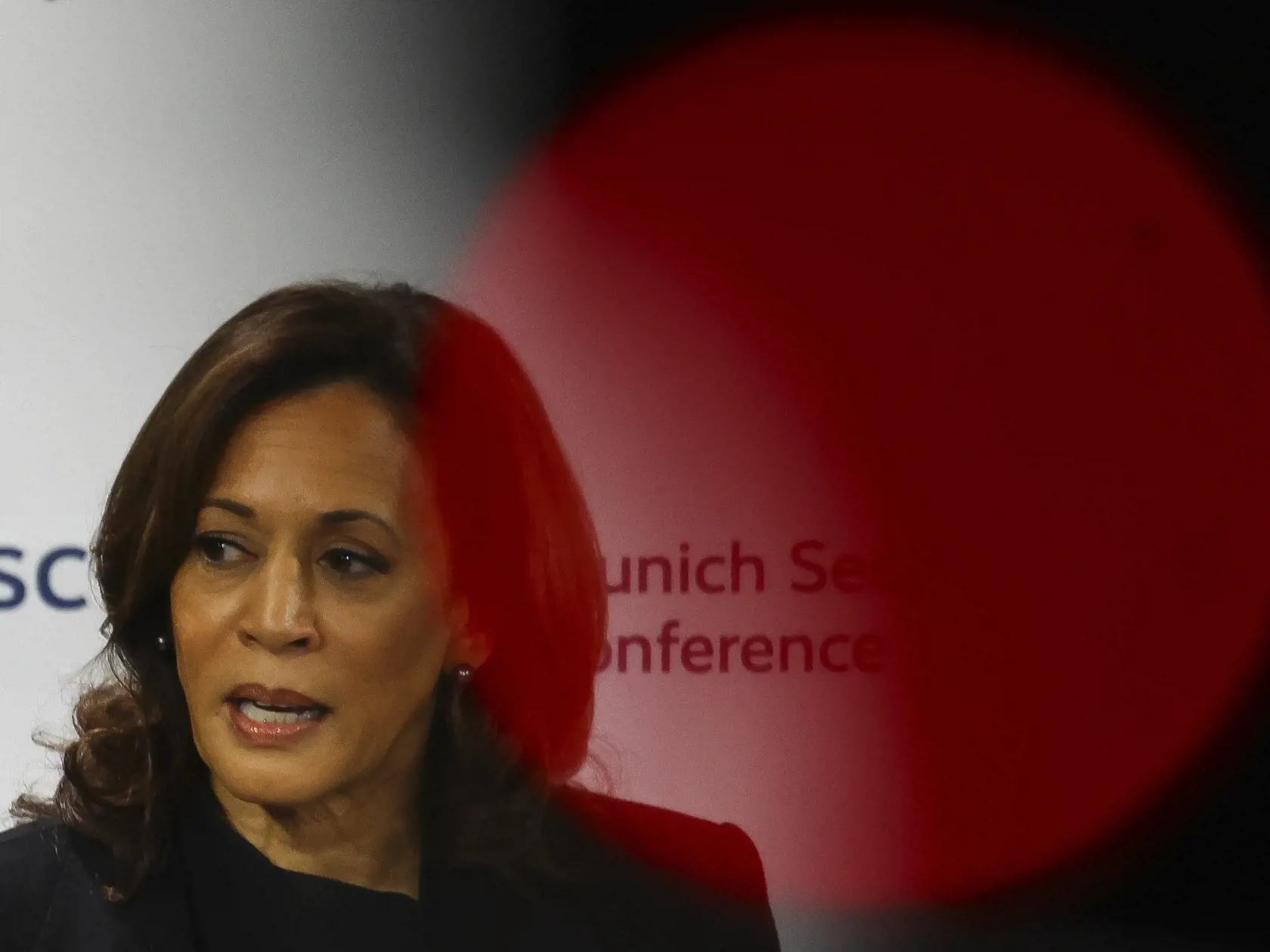 WA 23 Mníchov - Americká viceprezidentka Kamala Harrisová vystupuje na Mníchovskej bezpečnostnej konferencii v piatok 16. februára 2024. FOTO TASR/AP  


U.S. Vice President Kamala Harris speaks during the Munich Security Conference, in Munich, Germany, Friday, Feb. 16, 2024. (Kai Pfaffenbach/Pool Photo via AP)