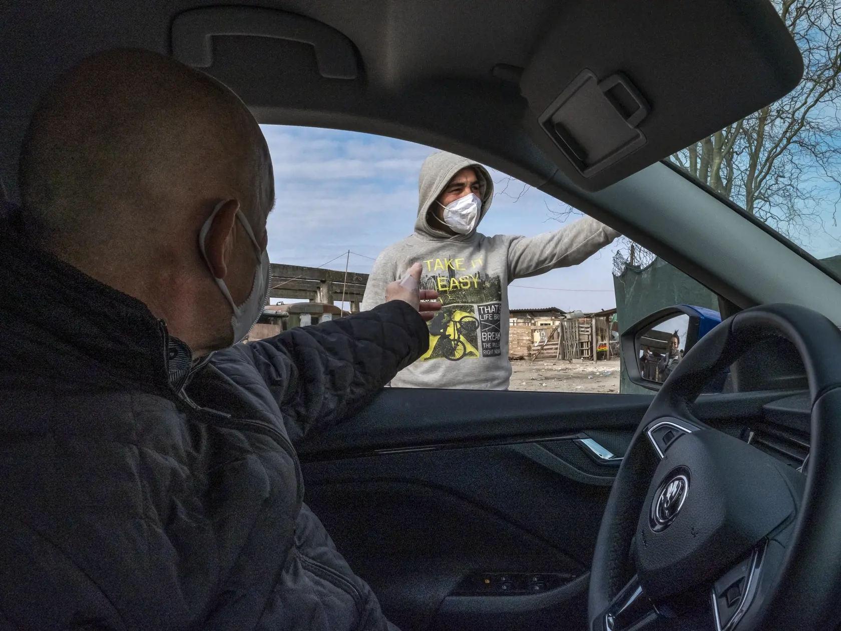 V rómskej osade v katastri obce Tomášikovo sa starostovi podarilo úspešne zlividovať nákazu koronavírusu Covid -19.