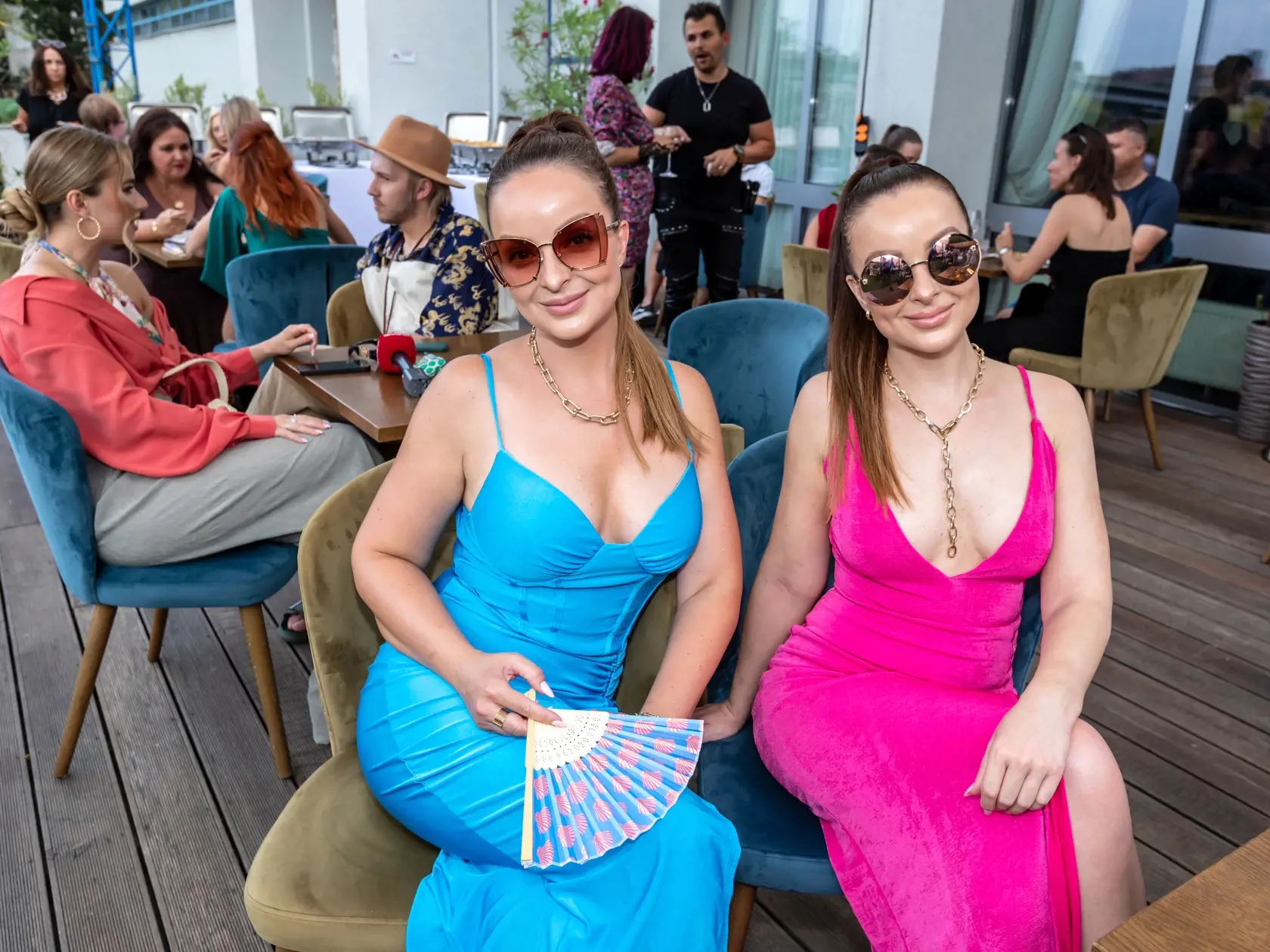 Narodeninová párty TV JOJ v reštaurácii Aušpic. Na snímke Veronika Nízlová a Daniela Nízlová.