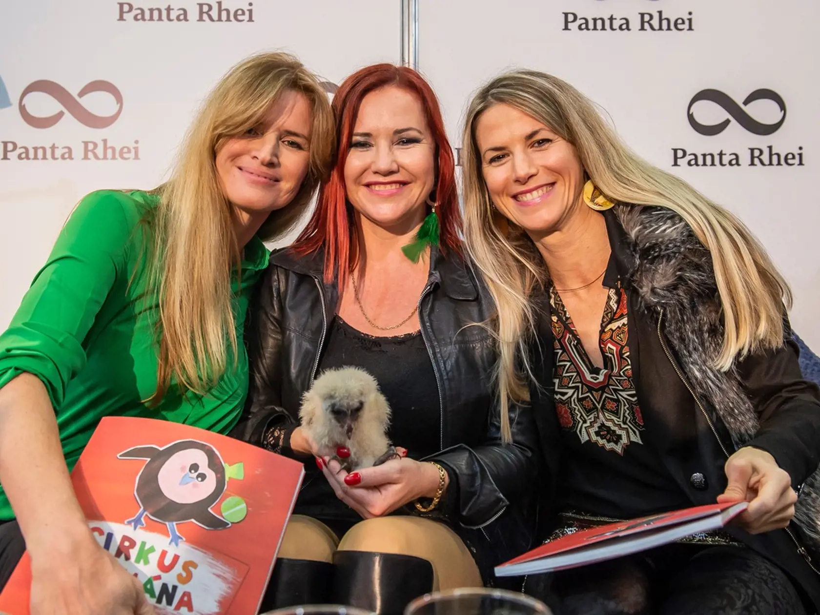Staršia sestra herečky Zuzany Haasovej (38) Monika (42), ktorá sa v 80. rokoch preslávila úlohou kultovej rozprávkovej Bambuľky, zavítala opäť na Slovensko.