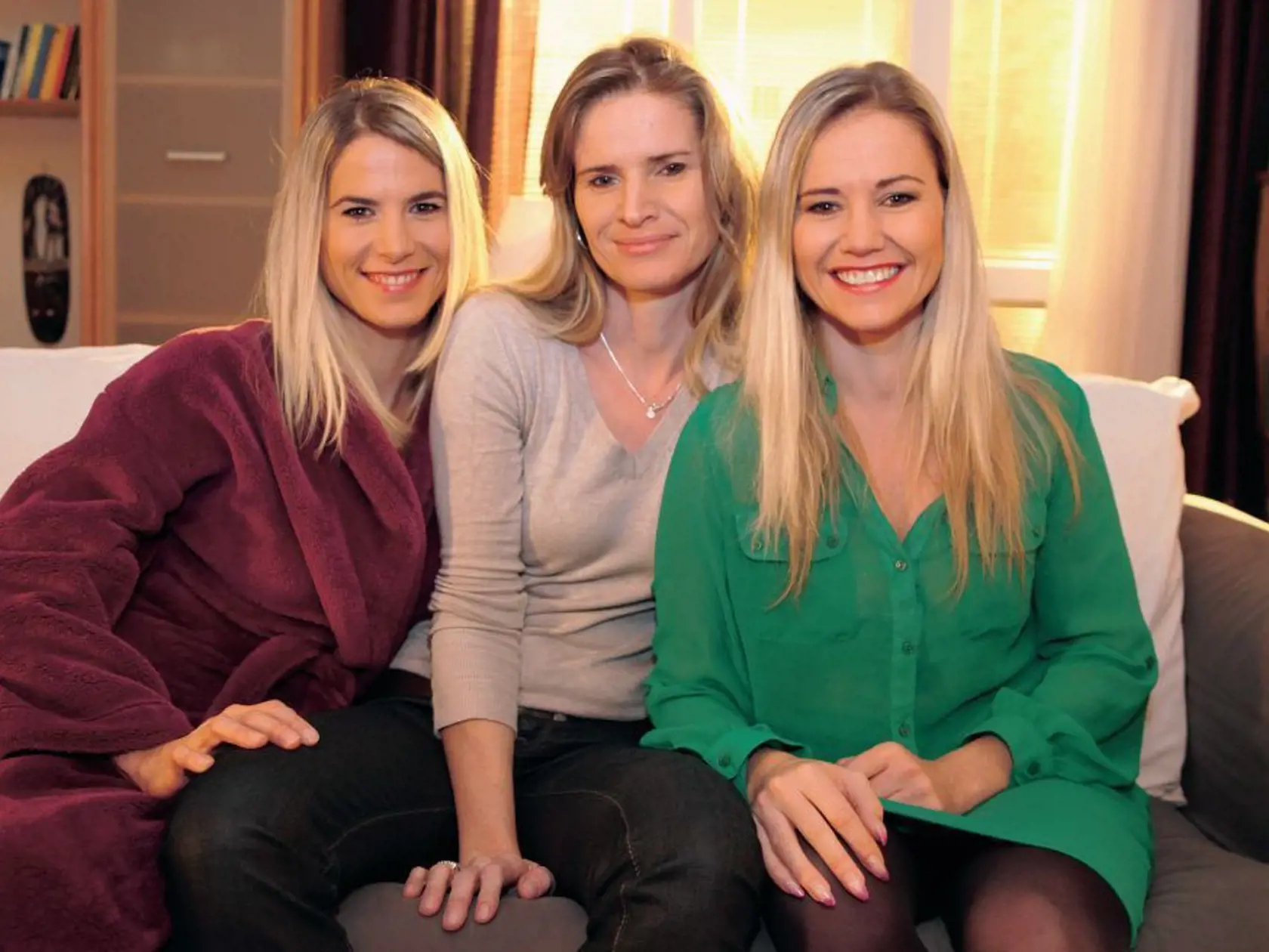 Sestry Haasové zľava Monika, Iveta a Zuzana
