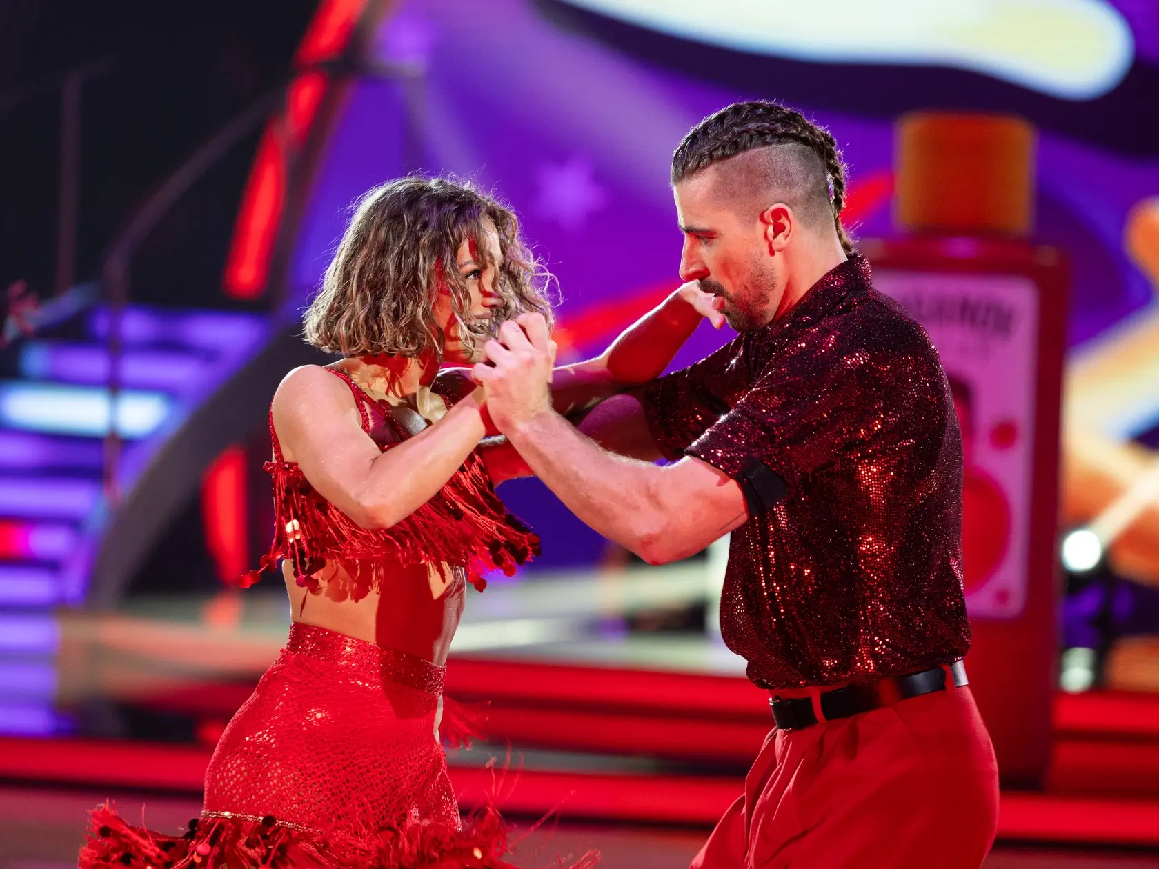 Peter Sagan a Dominika Rošková počas siedmeho kola Let's dance 2025. 