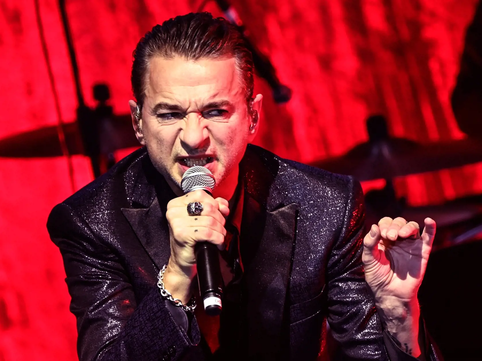 Depeche Mode.