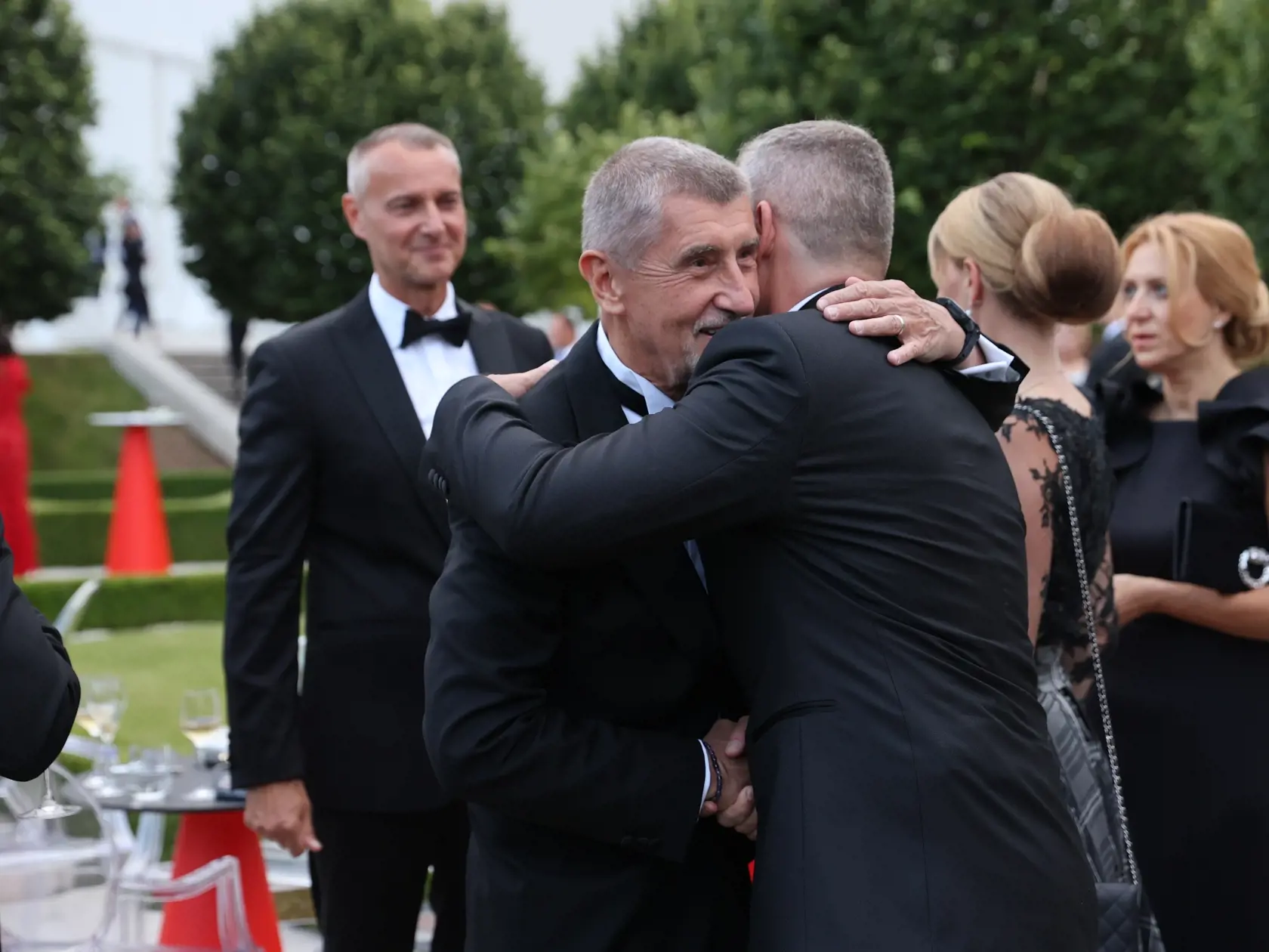 Slávnostná recepcia prezidenta SR Petra Pellegriniho na Bratislavskom hrade. Na snímke je Andrej Babiš s Petrom Pellegrinim.
