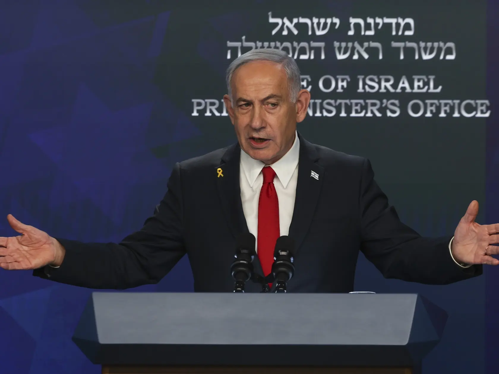 WA 44 Jeruzalem - Izraelský premiér Benjamin Netanjahu gestikuluje počas tlačovej konferencie v Jeruzaleme v stredu 21. mája 2025. FOTO TASR/AP 


Israeli Prime Minister Benjamin Netanyahu speaks during a press conference in Jerusalem, Wednesday, May 21, 2025. (Ronen Zvulun/Pool Photo via AP)