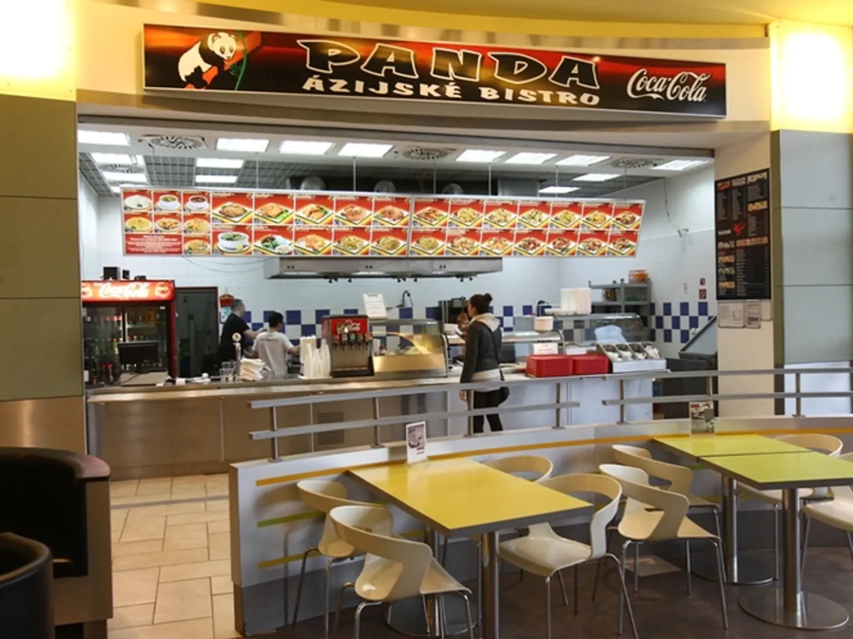 Panda ázijské bistro: V obchodnom centre Tesco, Lamačská cesta
