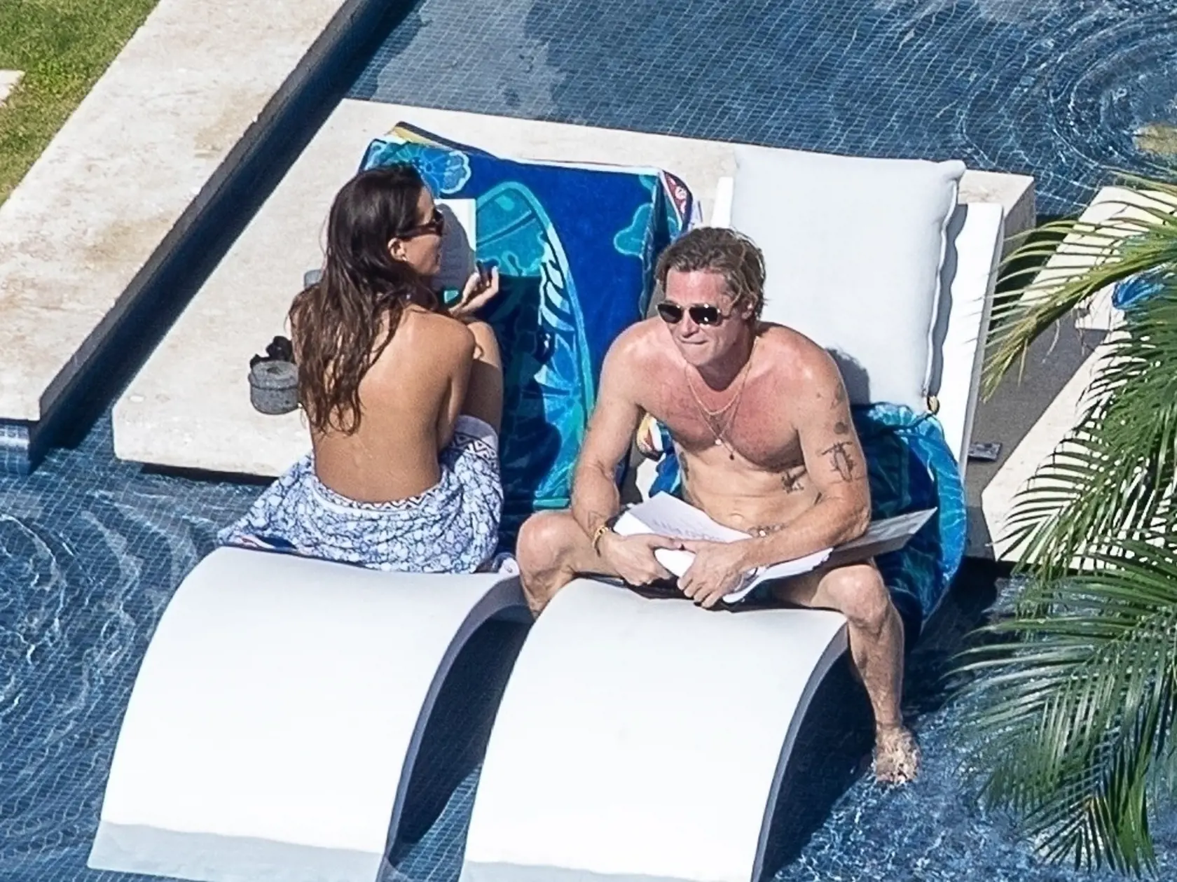 Brad Pitt nezaháľa a voľný čas trávi so svojou priateľkou Ines de Ramon.
