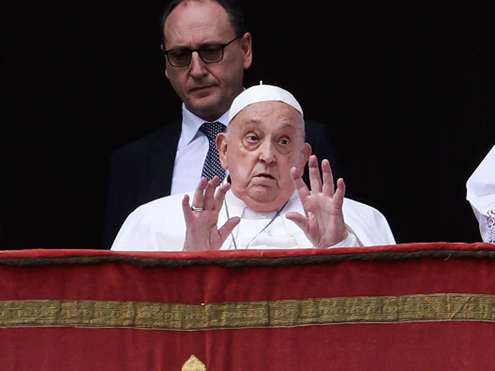 VATICAN CITY, VATICAN - APRIL 20: Pope Francis delivers his Urbi Et Orbi Blessing blessing from the balcony overlooking St. Peter's Square on April 20, 2025 in Vatican City, Vatican. (Photo by Franco Origlia/Getty Images)