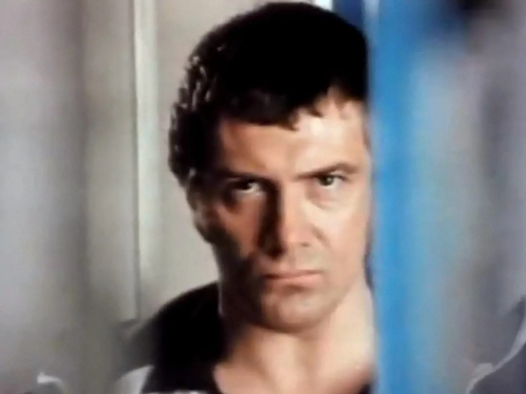 Profesionáli: Lewis Collins alias Bodie.