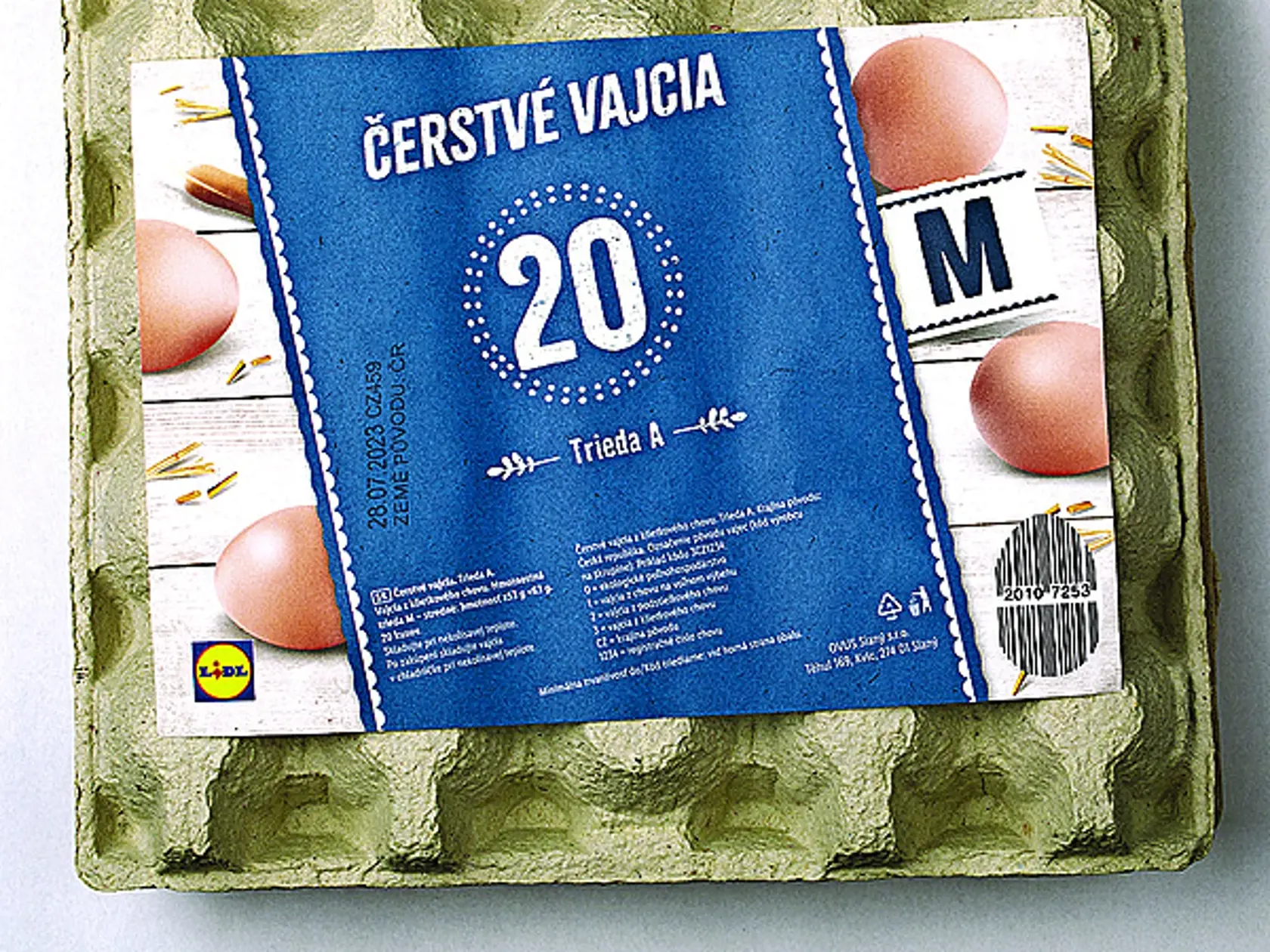 Čerstvé vajcia 20 kusov, zľava 36 %, cena po zľave 2,79 eura.