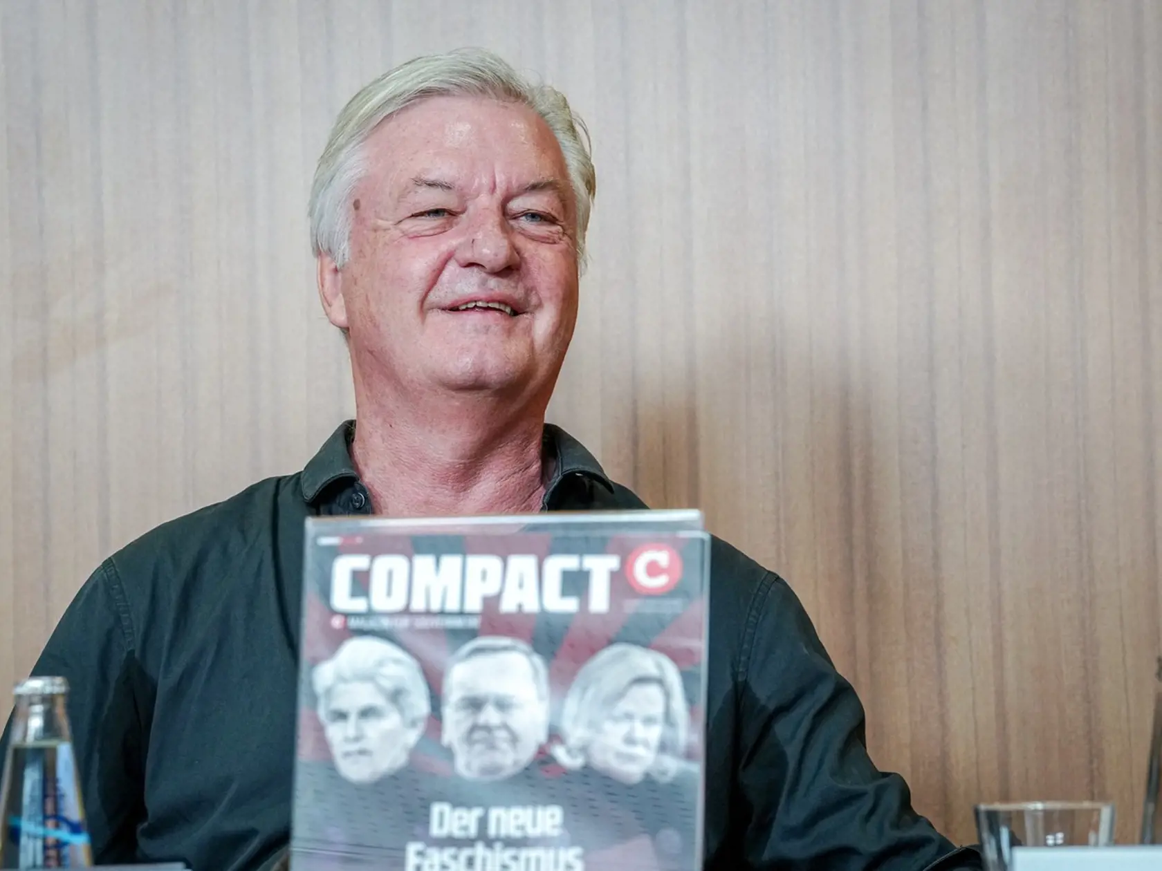 Jürgen Elsässer, šéfredaktor krajne pravicového nemeckého časopisu Compact.
