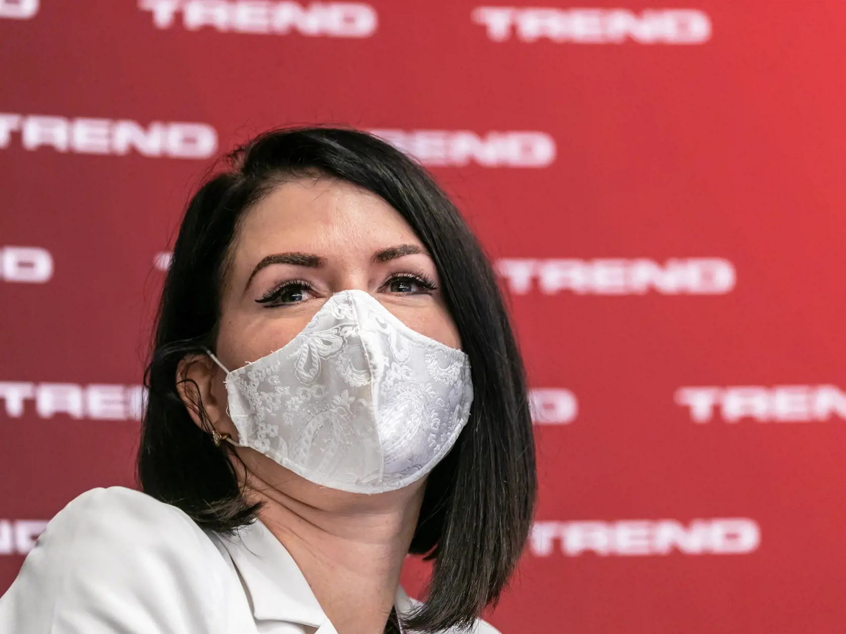 Interrupčný zákon najhlasnejšie kritizuje predsedníčka Výboru NR SR pre zdravotníctvo Jana Bittó Cigániková (SaS). Podľa nej je cieľom zákona „skomplikovať dostupnosť interrupcií“. Chce pridať pozmeňujúci návrh o možnosti použitia interrupčnej tabletky.