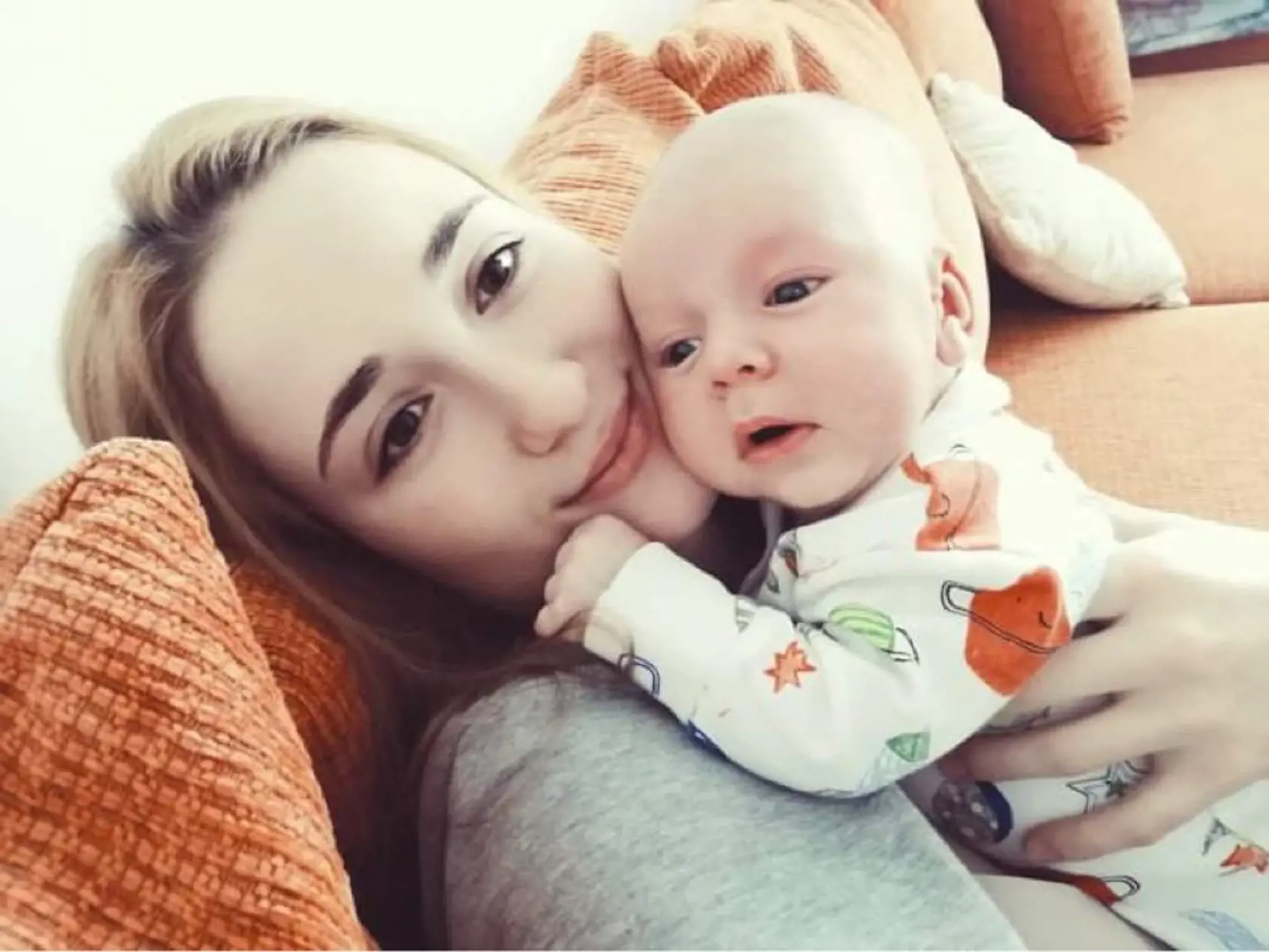 Megan (21) so svojim synčekom pár dní po jeho narodení. Podľa Trestného zákona má trest postihovať iba páchateľa, tak, aby bol zabezpečený čo najmenší vplyv na jeho rodinu a jemu blízke osoby.