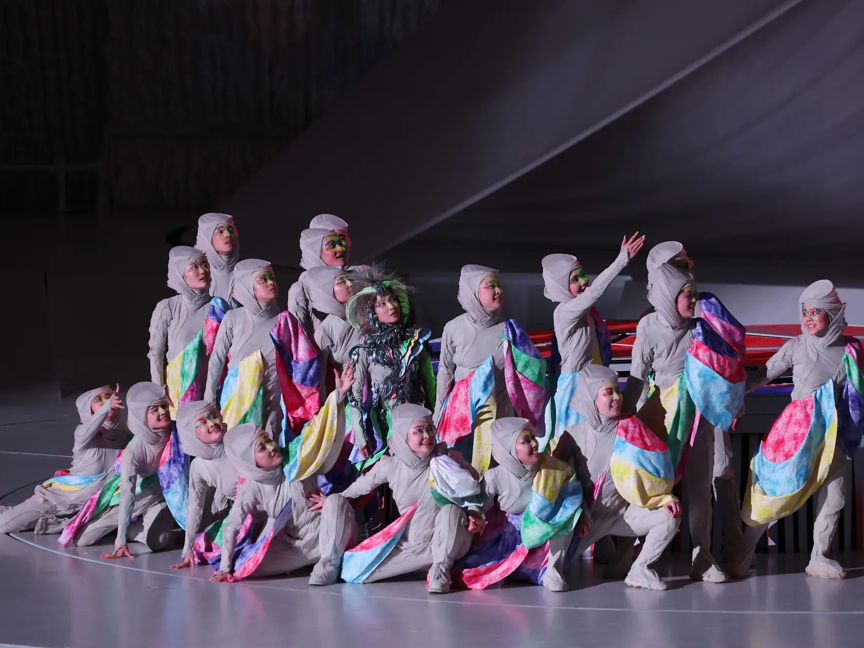 Otvárací ceremoniál Svetovej výstavy Expo 2025 sa v sobotu konal v japonskom meste Osaka. Zúčastnil sa na ňom aj cisár Naruhito s manželkou Masako, ako aj približne 1300 hostí vrátane zástupcov 158 zúčastnených krajín a území.