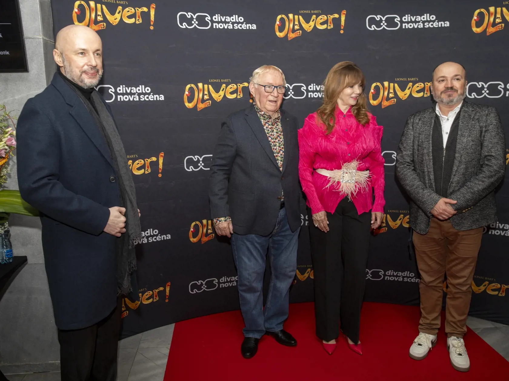  Na snímke je 2. večer premiéry muzikálu Oliver Twist v divadle Nová scéna.
