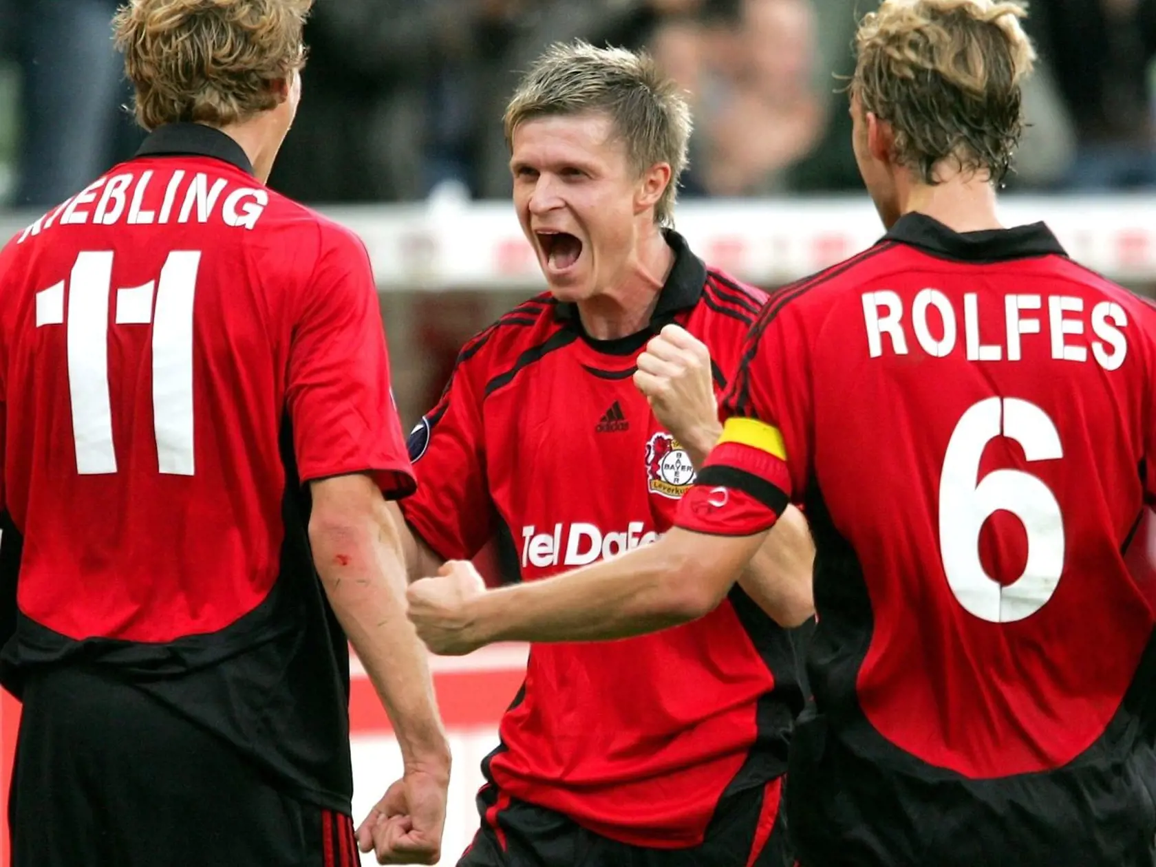 Medzi európske veľkokluby, kde si Vratislav Greško (v strede) urobil dobré meno, patril aj nemecký Bayer Leverkusen.