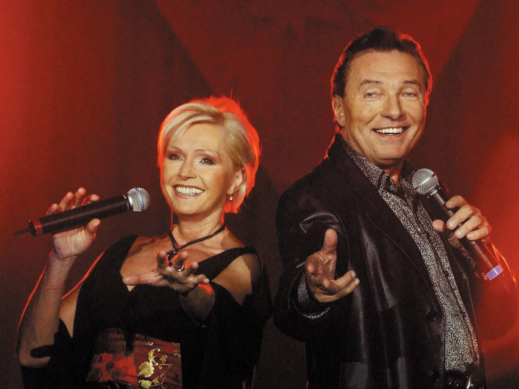 Spevák Karel Gott a speváčka Helena Vondráčková