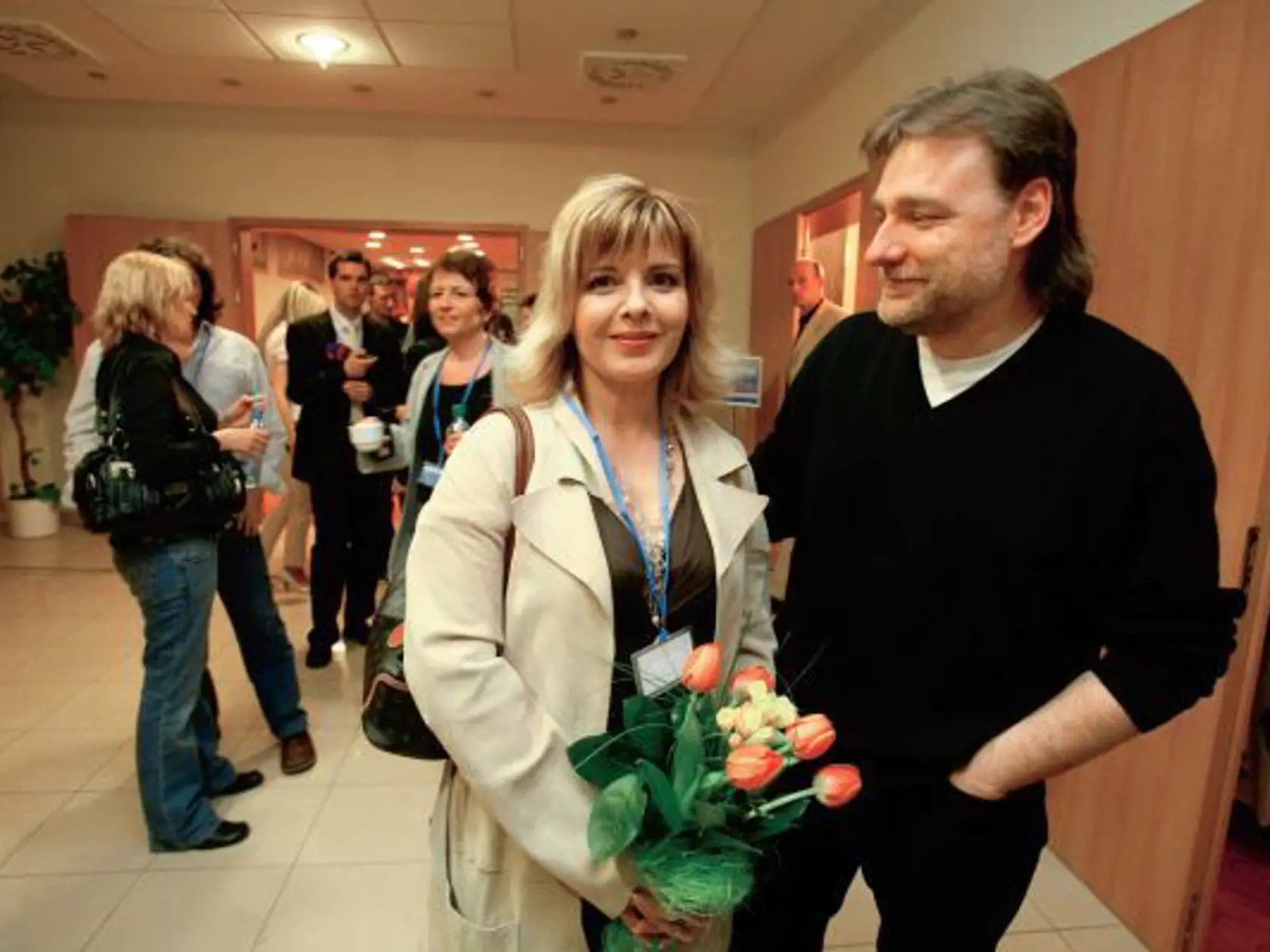 ZUZANA TLUČKOVÁ s kňazom JÁNOM KRSTITEĽOM BALÁZSOM.