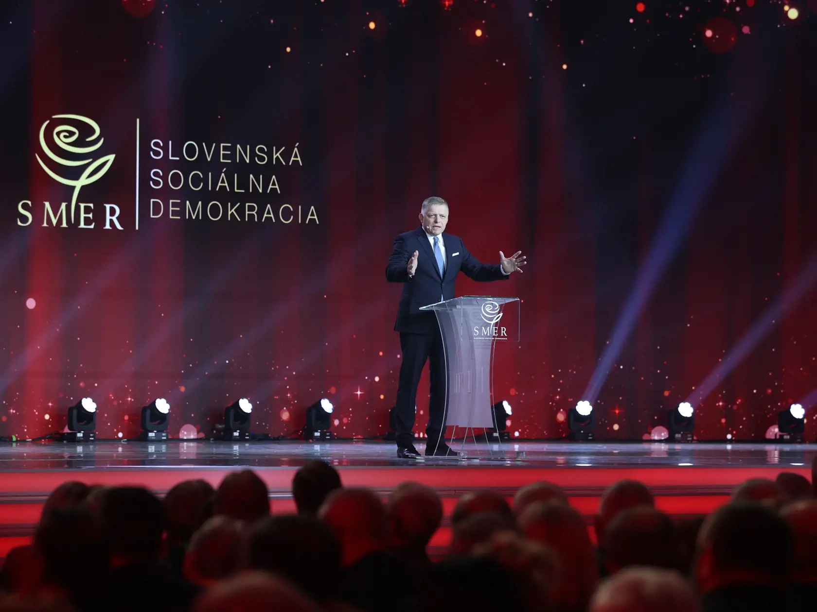 Predseda vlády Slovenskej republiky Robert Fico (Smer).