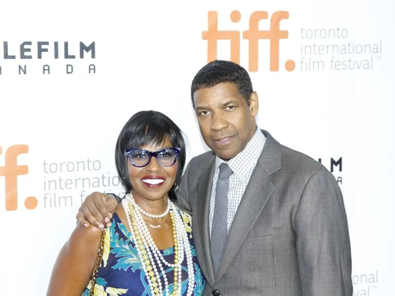 Denzel & Pauletta Washington: Vzali sa ešte v roku 1983 a dodnes sú spolu. Denzel a Pauletta vtipkujú, že im vzťah nepokazil ani Hollywood.
