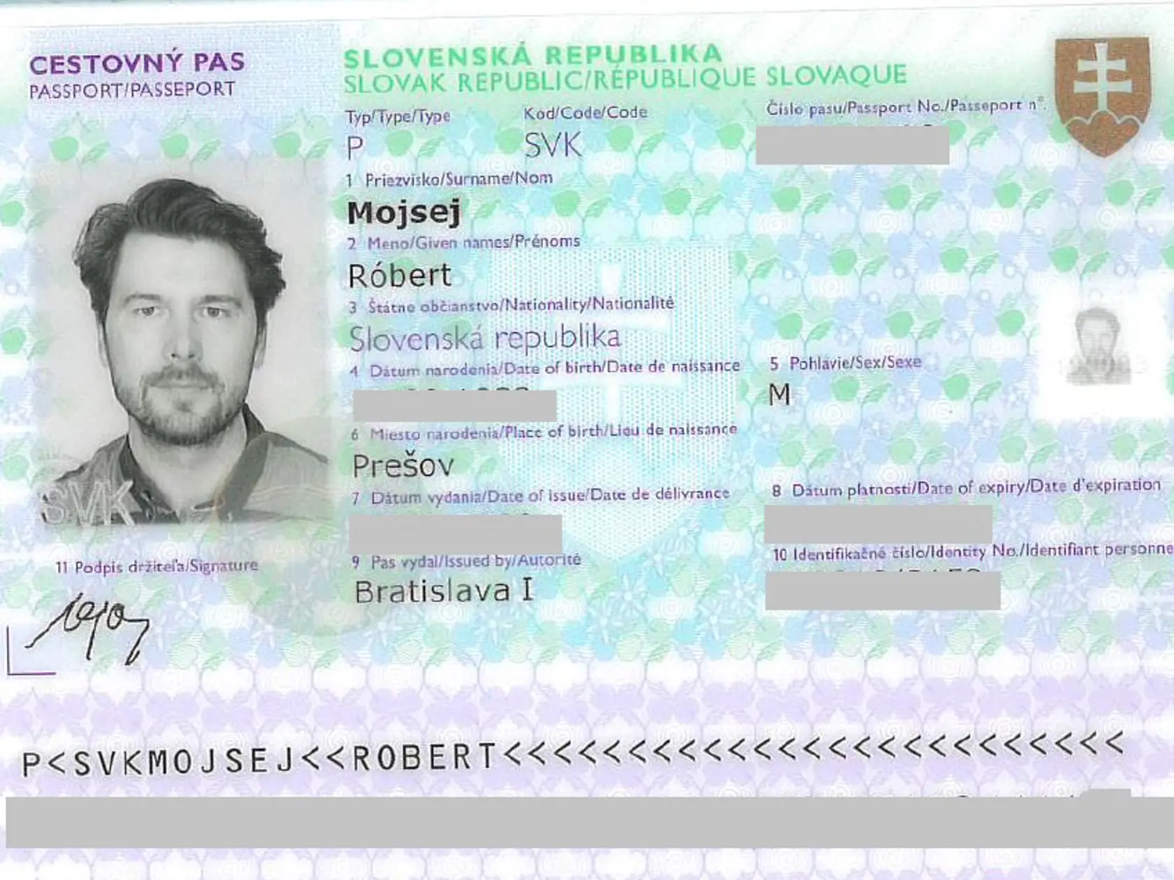 Sken pasu Mojseja, ktorý koloval po internete spolu so zoznamom členov delegácie.
