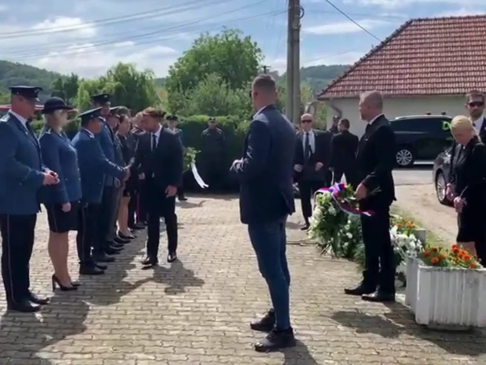 Pohreb hasiča Mariána z D1 v Trenčianskych Bohuslaviciach - prichody - Kurilovská - Šutaj Eštok - Pellegrini