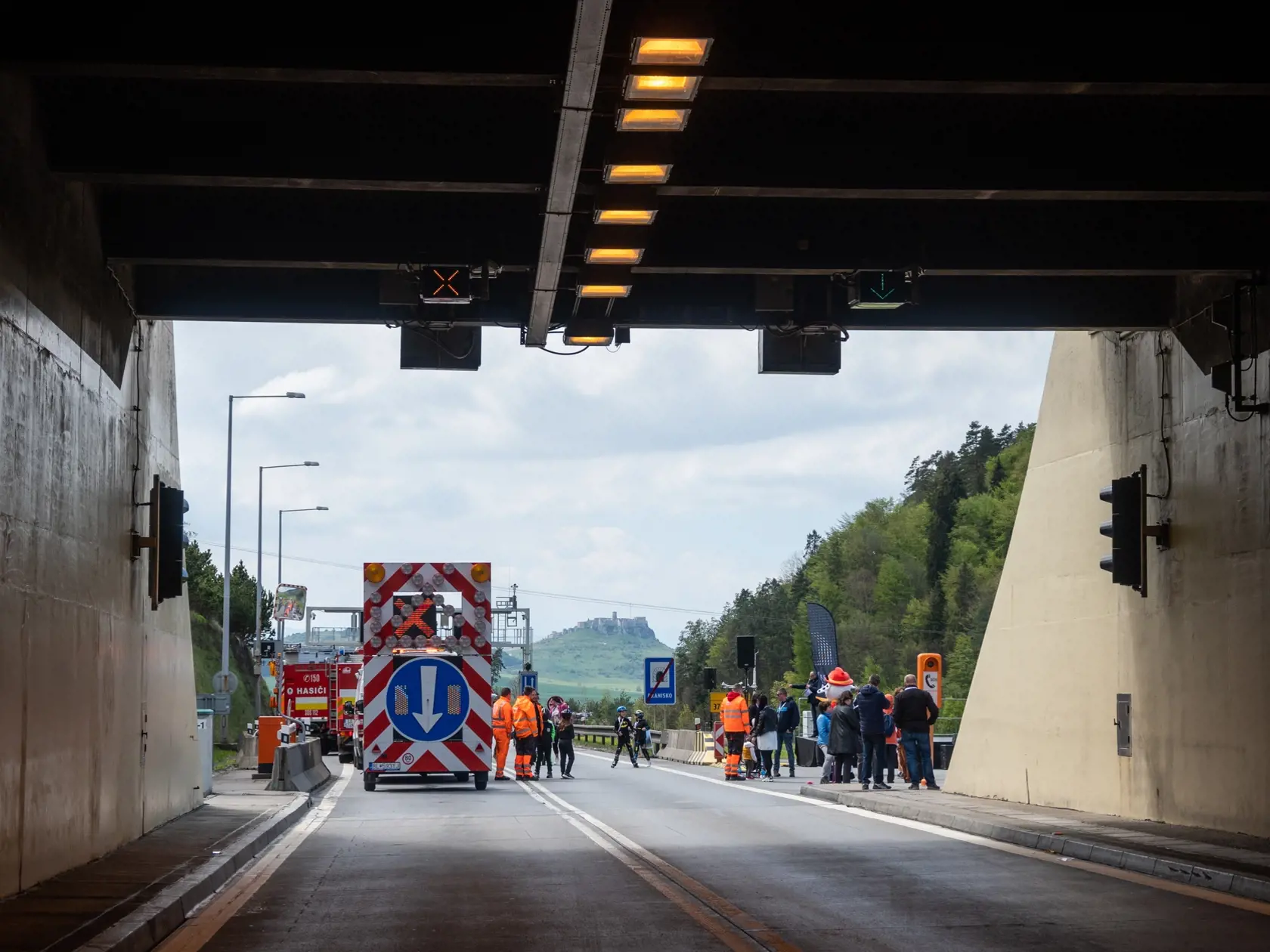 Na snímke západný potrál tunela Branisko počas Dňa otvoreného tunela Branisko pri obci Beharovce, okres Levoča v nedeľu 7. mája 2023. Tunel Branisko sa nachádza medzi obcami Beharovce a Fričovce na rozhraní Levočského a Prešovského okresu. FOTO TASR - Veronika Mihaliková