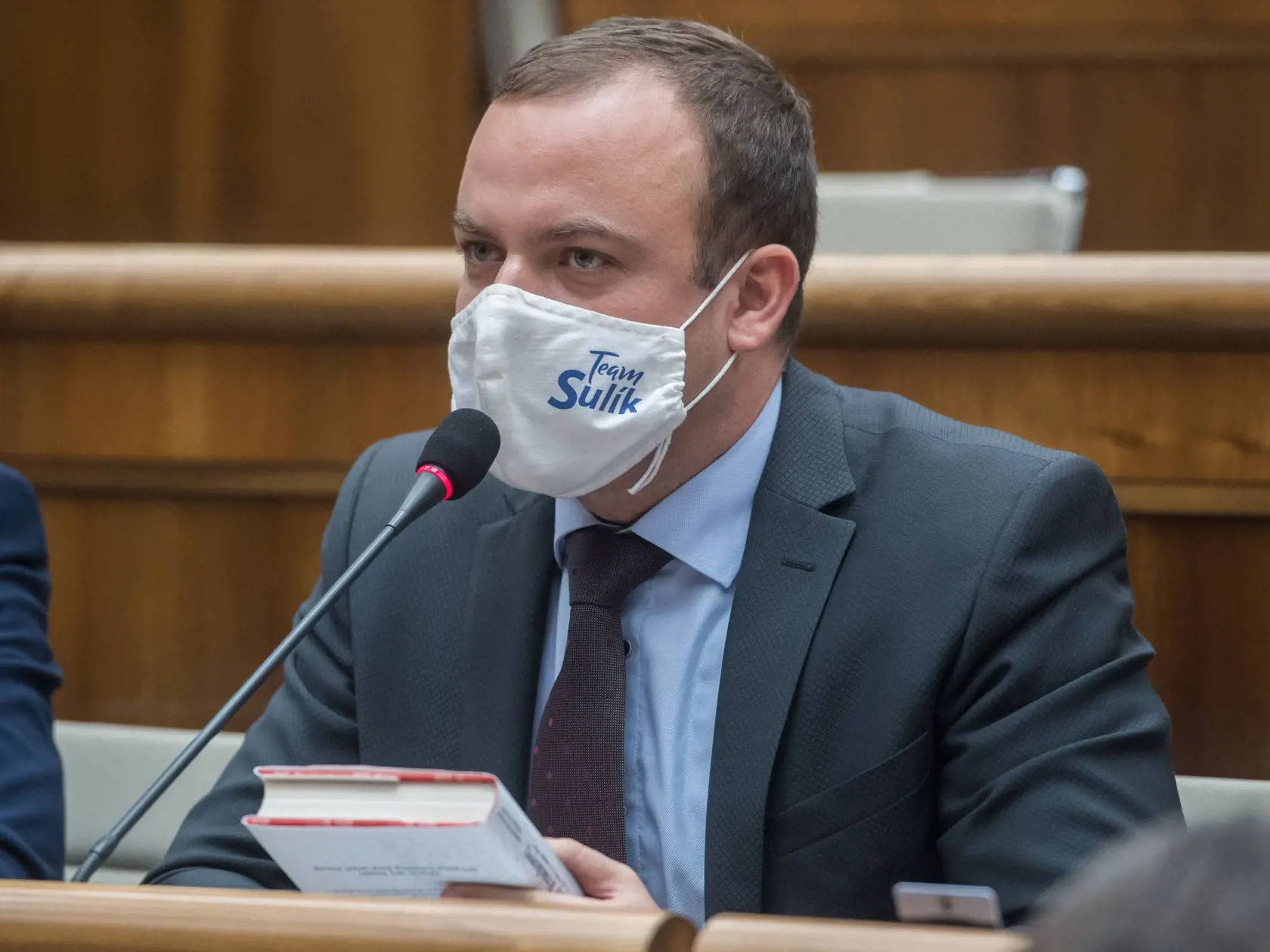 Na snímke poslanec parlamentu SR Miroslav Žiak (SaS) počas 18. schôdze NR SR 17. decembra 2020 v Bratislave. FOTO TASR - Martin Baumann