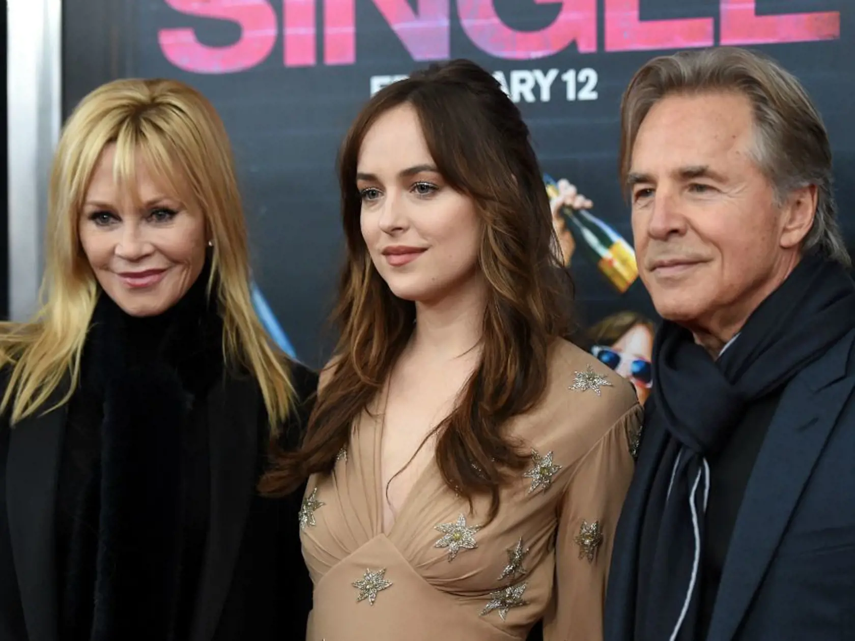 Dakota Johnson je dcérou Melanie Griffith. Vďaka hitu 50 odtieňov sivej sa dostala na vrchol Hollywoodu.
