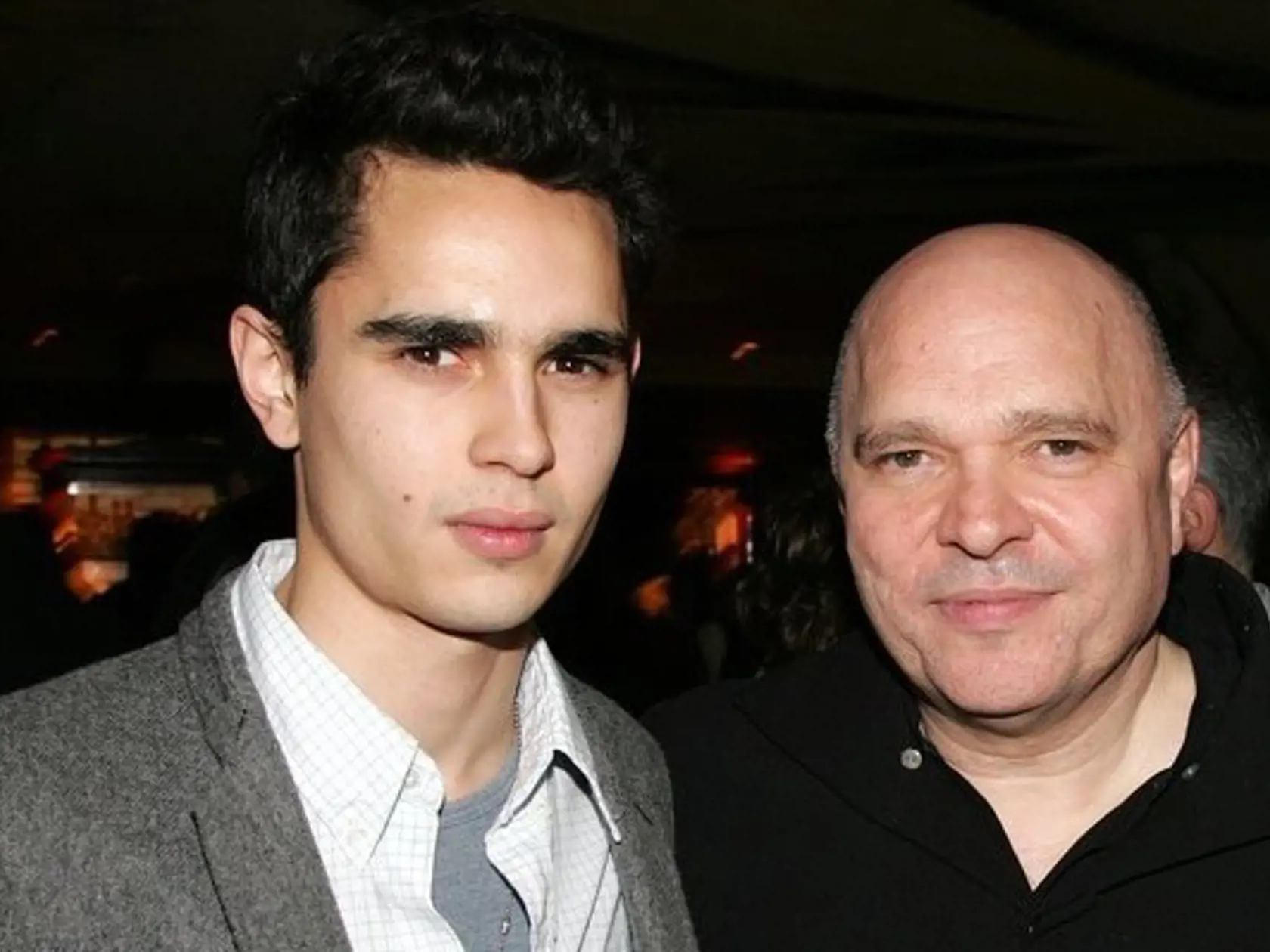 Max Minghella je synom režiséra Anthonyho Minghellu, ktorý stojí za filmami ako Anglický pacient či Talentovaný pán Ripley. Mladý Max si vyskúšal herectvo a už je aj režisérom.