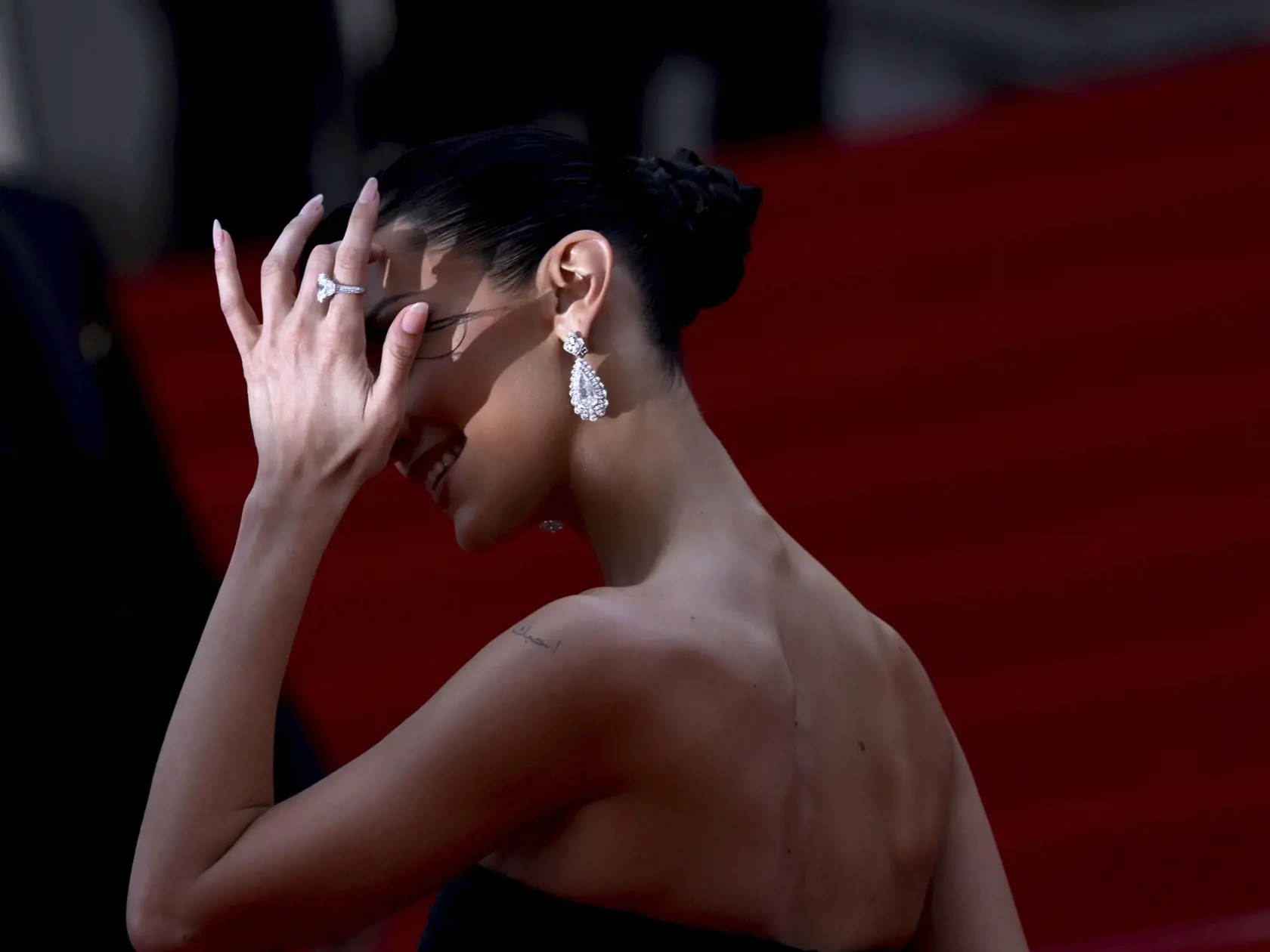 WA 54 Cannes - Americká modelka Bella Hadidová prichádza na premiéru filmu The Innocent počas 75. ročníka Medzinárodného filmového festivalu vo francúzskom Cannes v utorok 24. mája 2022. FOTO TASR/AP

Bella Hadid poses for photographers upon arrival at the 75th anniversary celebration of the Cannes film festival and the premiere of the film 'The Innocent' at the 75th international film festival, Cannes, southern France, Tuesday, May 24, 2022. (Photo by Vianney Le Caer/Invision/AP)