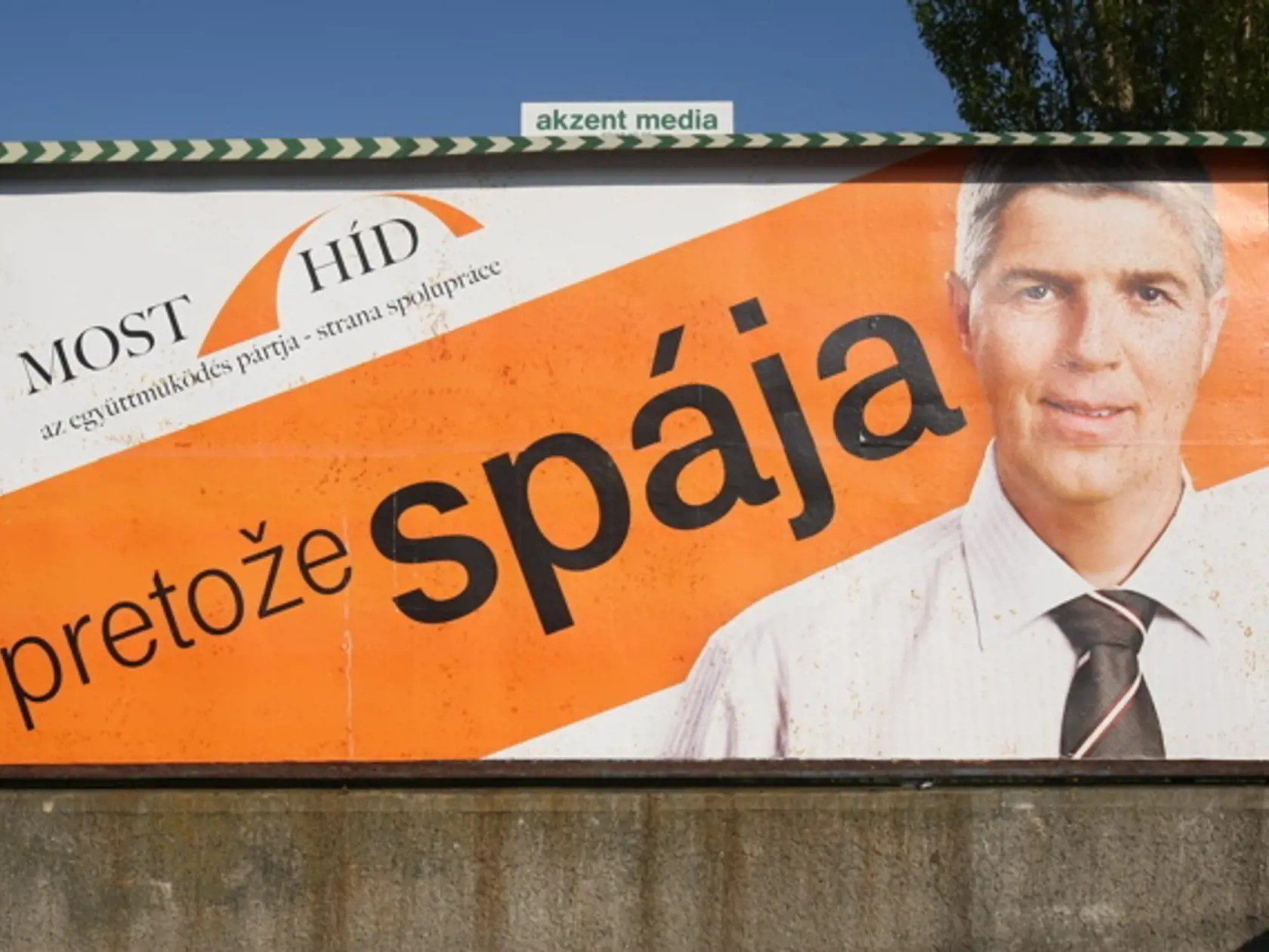 5. MOST-HÍD: Okrem spojenia lídra so značkou strany
neprináša absolútne nič, skrátka, nevyužitý priestor
a potenciál.
Foto: JÚLIUS DUBRAVAY