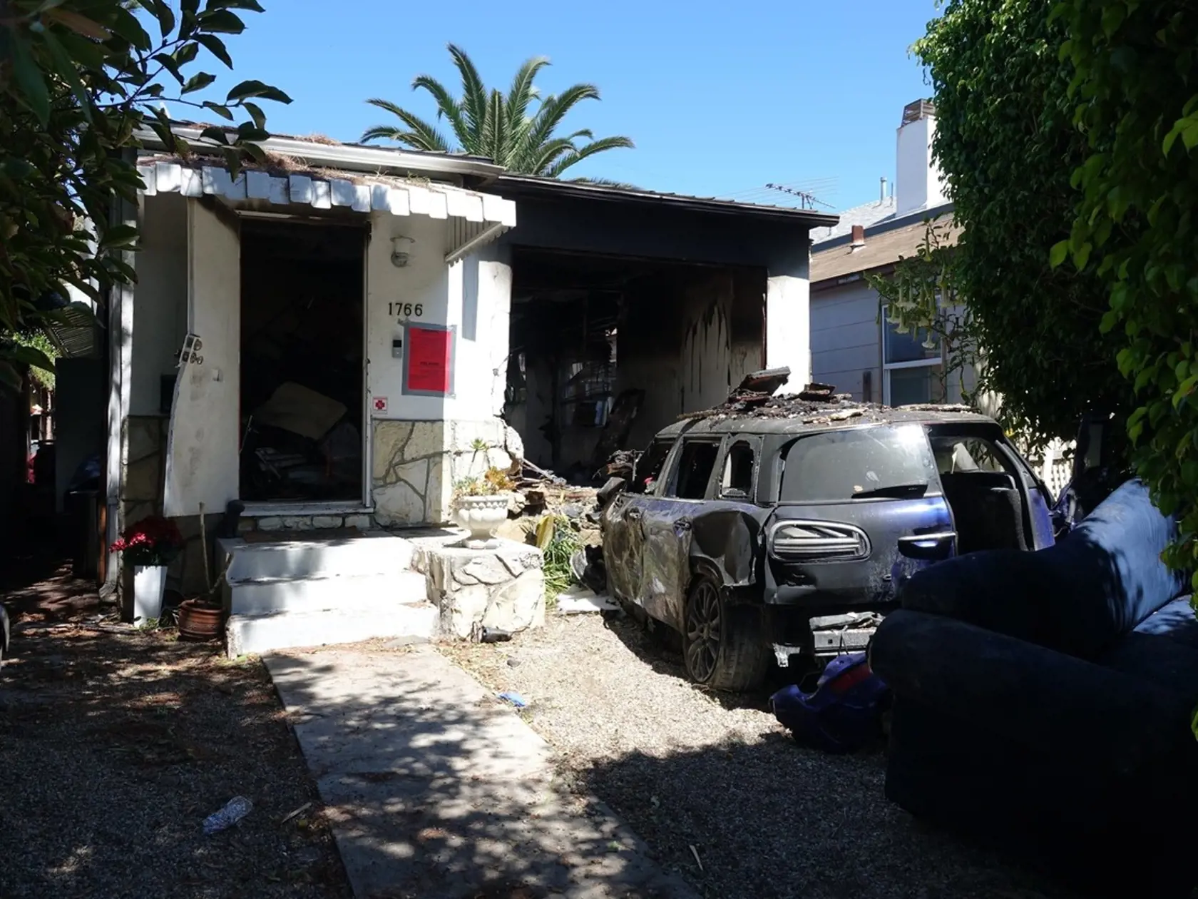 Zomrela 14. augusta. 2022. pri incidente s autom Hecheová nabúrala do rodinného domu a vozidlo sa ocitlo v plameňoch. Po prevoze do nemocnice lekári skonštatovali, že je na tom veľmi zle, keďže je v stave „mozgovej smrti.“
