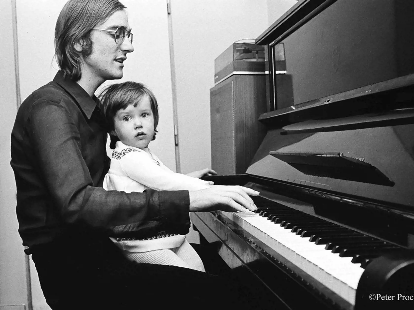Pri klavíri  1974