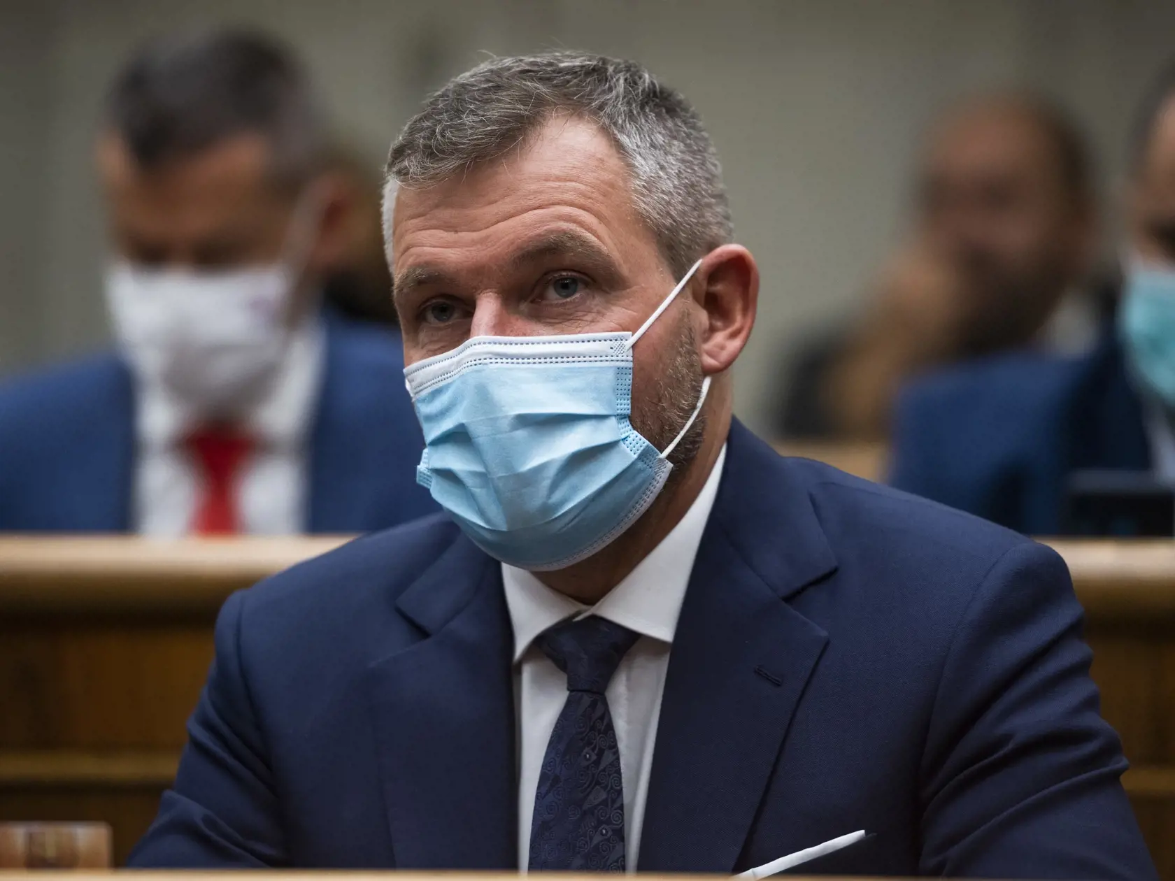 Na snímke poslanec Národnej rady SR (NRSR) Peter Pellegrini (nezaradený) pred mimoriadnou schôdzou parlamentu k poľnohospodárskemu a lesnému pôdnemu fondu na Slovensku v Bratislave 14. októbra 2021. FOTO TASR - Jaroslav Novák