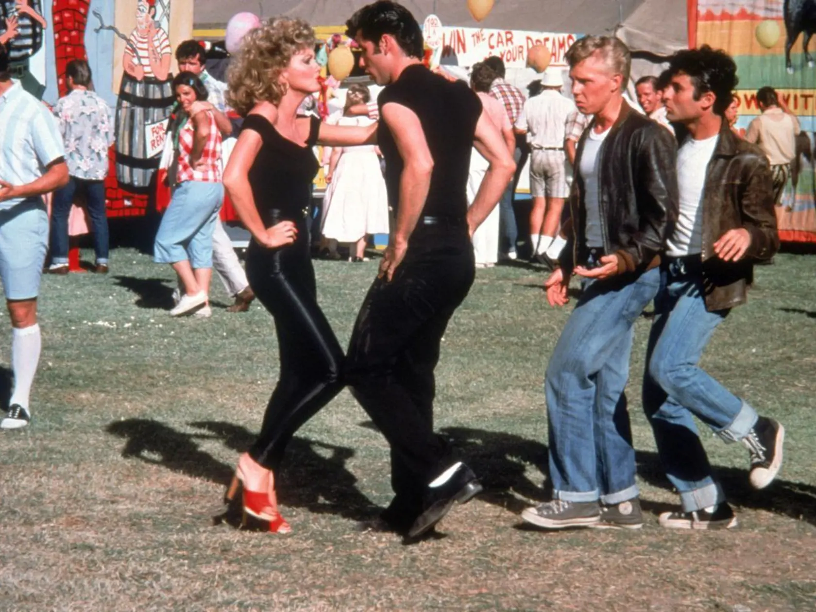 Olivia Newton-John a John Travolta vo filme Pomáda.