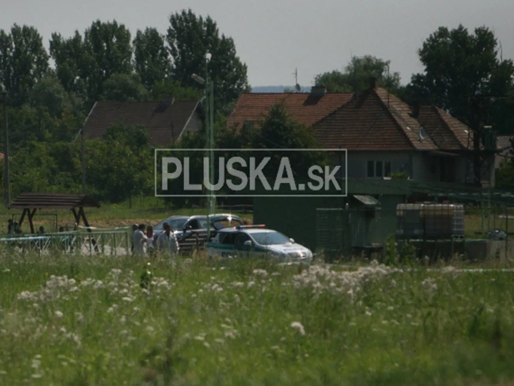12. 7. 2010
9.20 h - SLUŽOBNÁ KIA: Krátko po streľbe
v nej zostal len mŕtvy únosca.