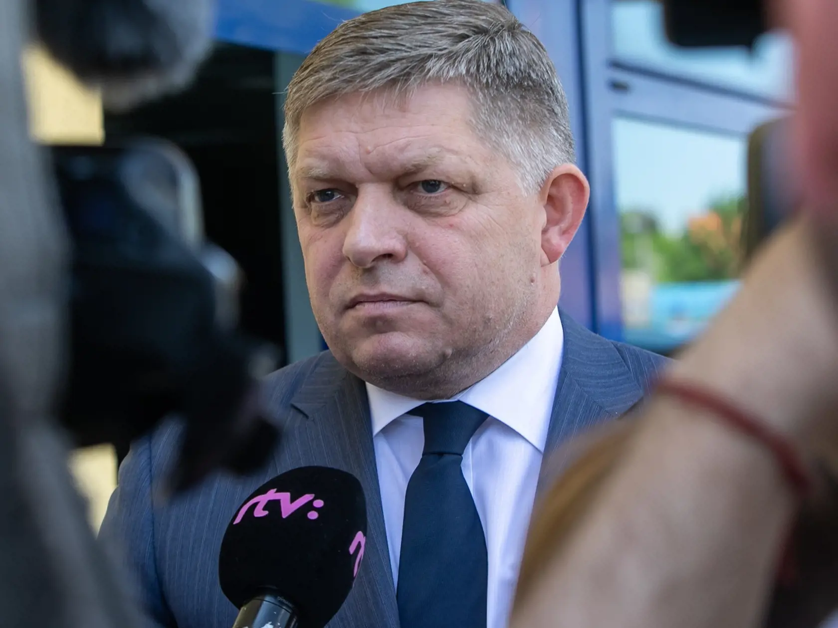 Foto po skončení politickej relácie v televízii TA3. Na fotke je Robert Fico.