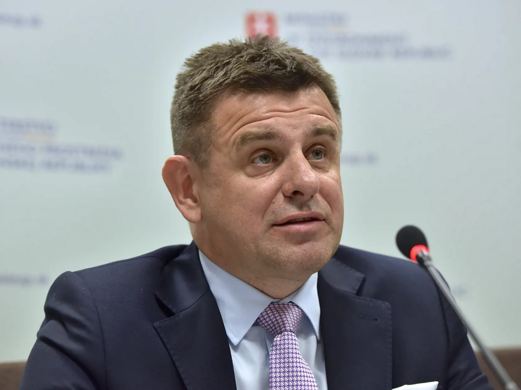 Na snímke exminister životného prostredia László Sólymos.