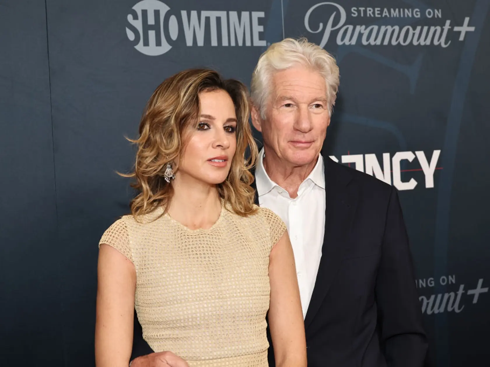 Richard Gere s manželkou Alejandrou.