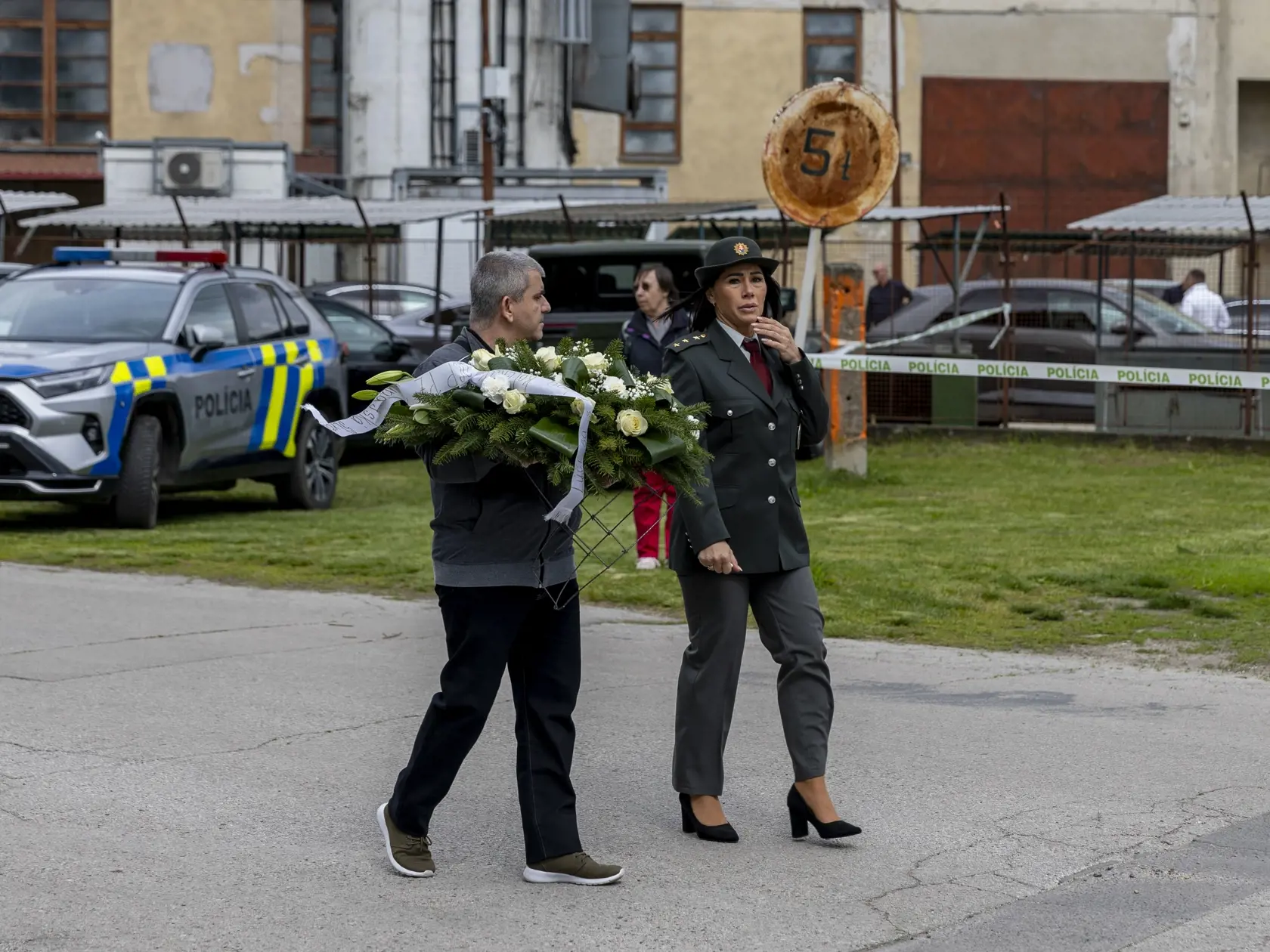 Pohreb zosnulej manželky poradcu ministra vnútra Ladislava Csemiho. 