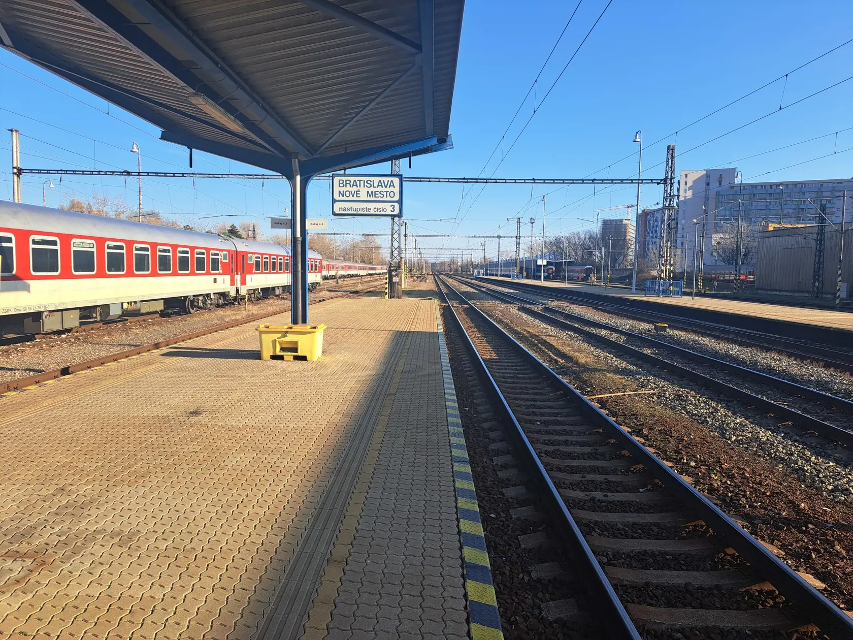 Pokiaľ vlaky, ktorými cestujete, nespĺňajú požadovanú kvalitu, má každý pasažier nárok na odškodnenie.